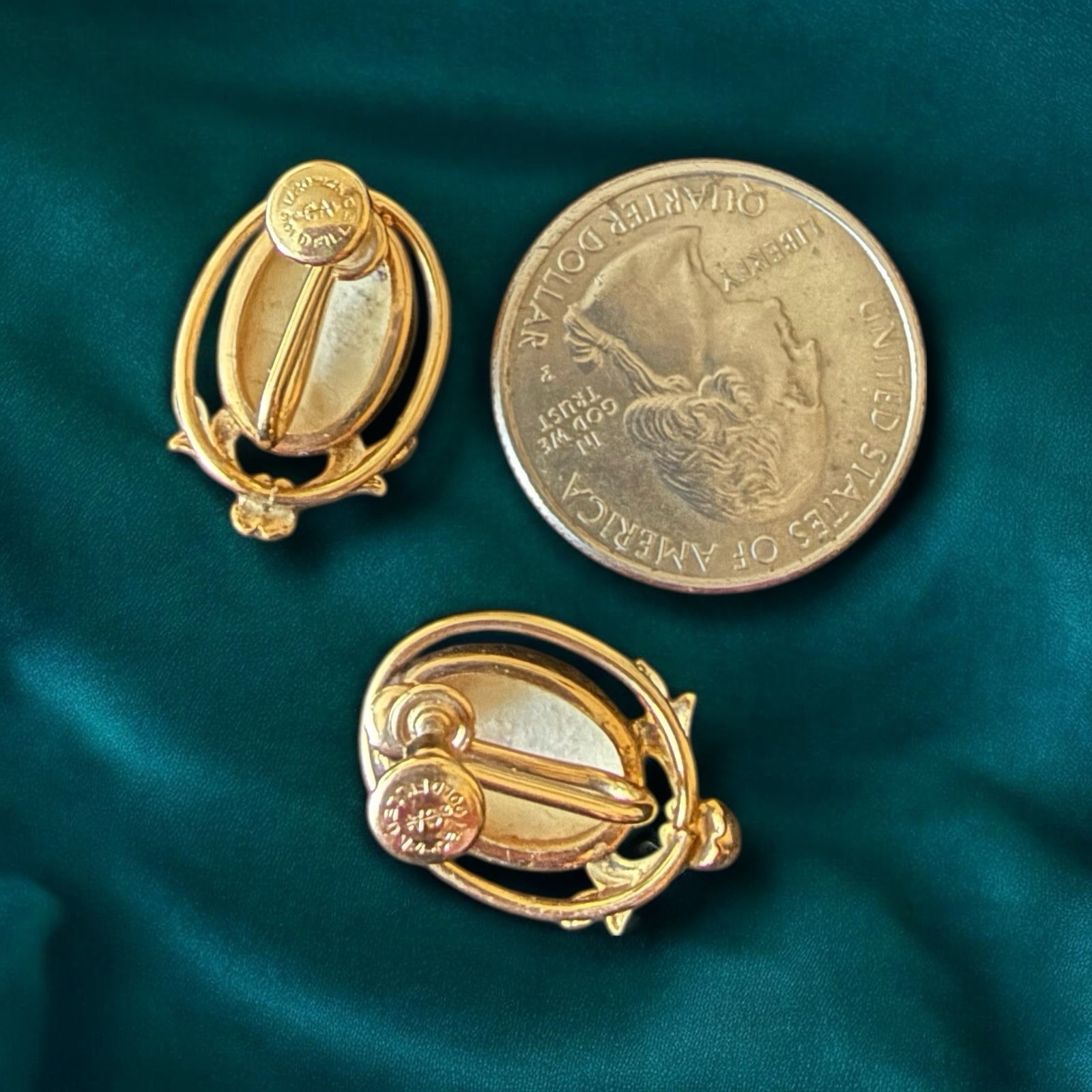 Signed Carl-Art Portrait Earrings 12K Gold Filled Vintage Screw Back