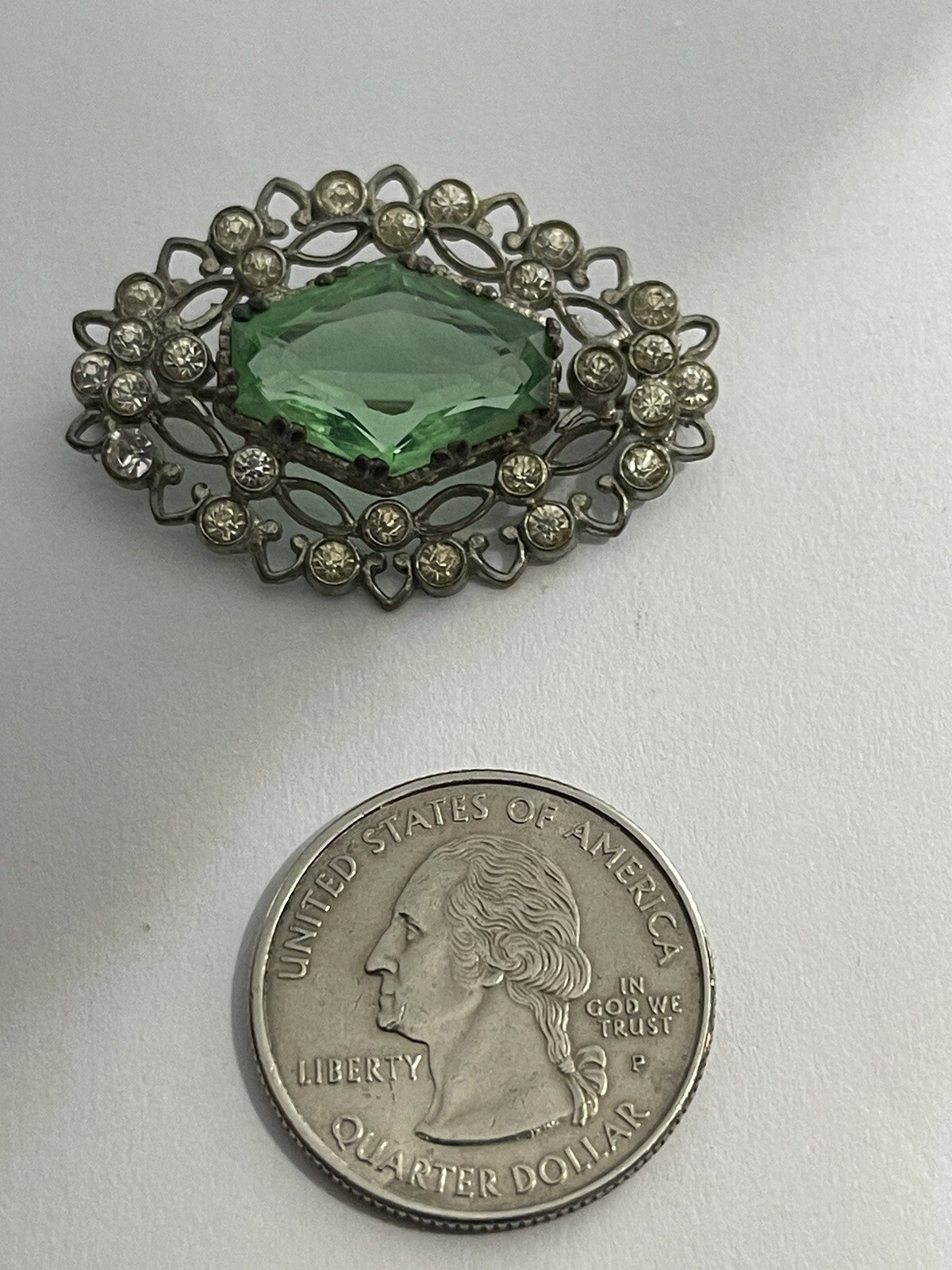 Art Deco Lozenge Shape Light Green Czech Glass Silvertone Filigree Brooch