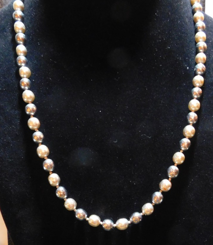 Vintage 23″ Silver Tone Bead Necklace w/Lobster Claw Clasp Marked G.Silver