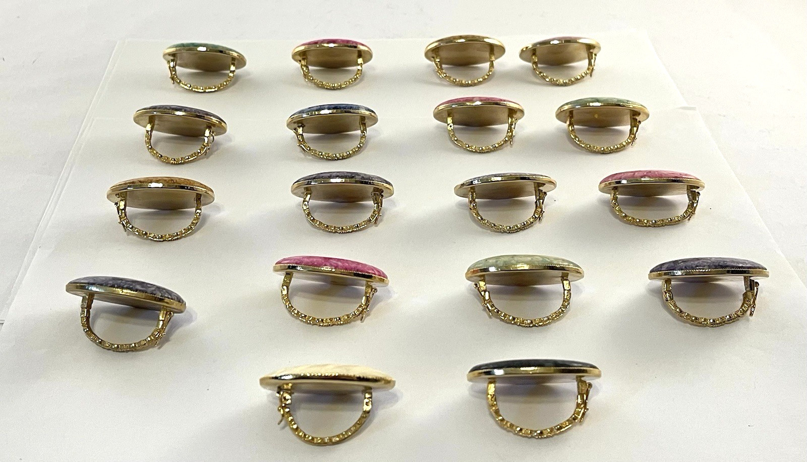 Scarf Clips Stone Purple Pink Blue Tan Green Black White Vintage Gold-Tone 18