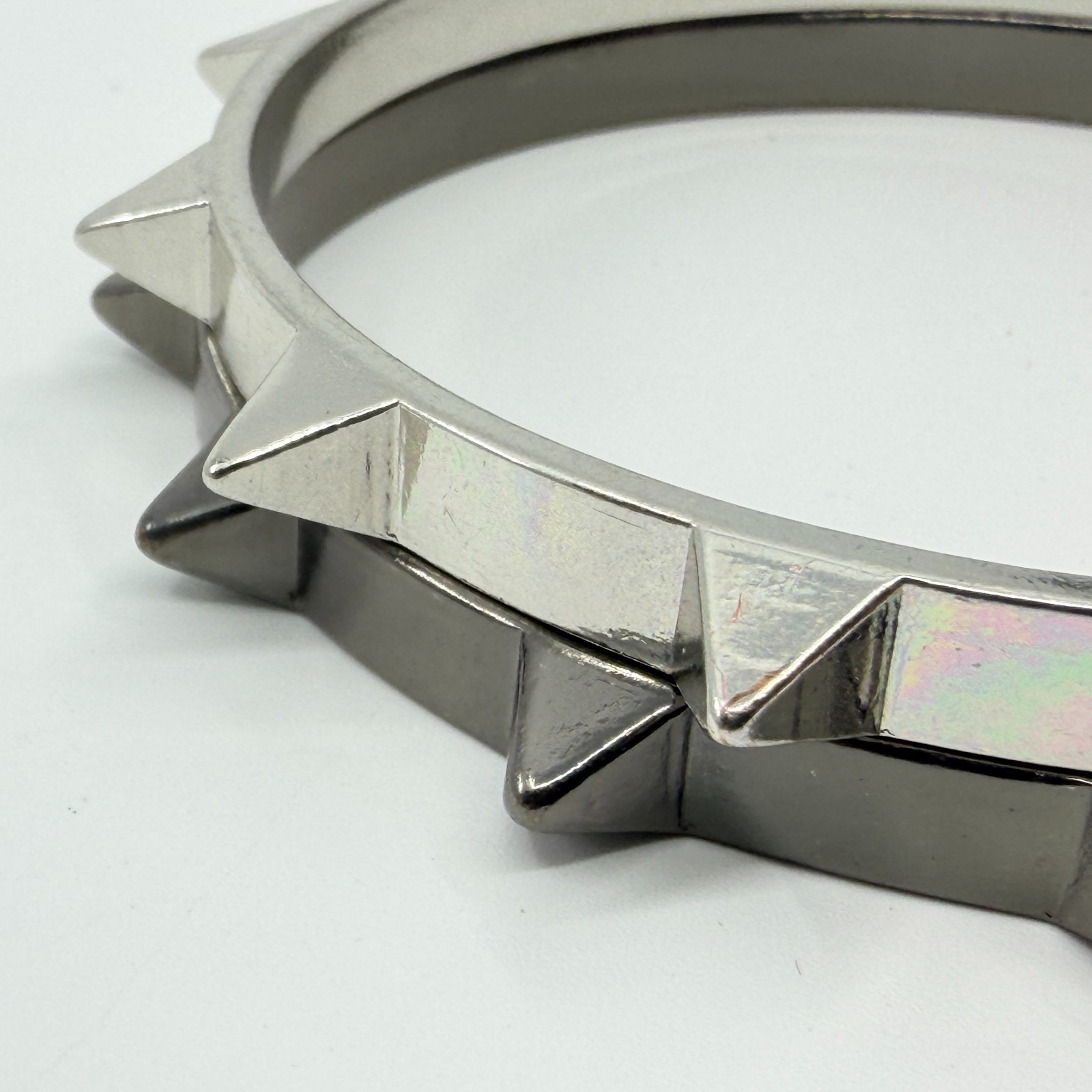 VTG Punk Spiked Bangle Bracelets 2 pc Silver Tone Gunmetal Metal Moto Goth Edge