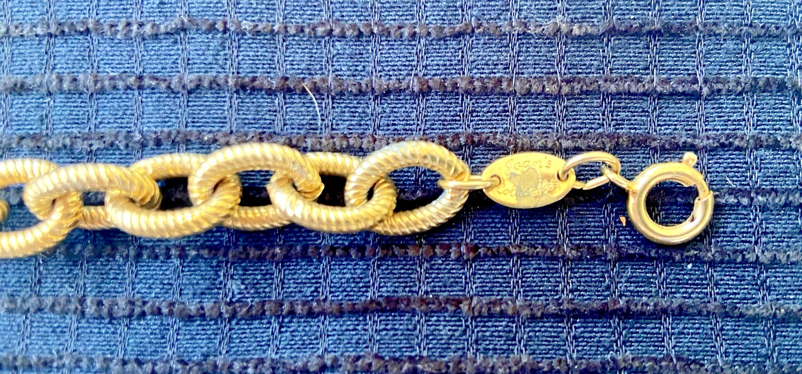 Vintage Joan’s Collectibles Gold Tone Textured Cable Link Bracelet – 8.25″ Long