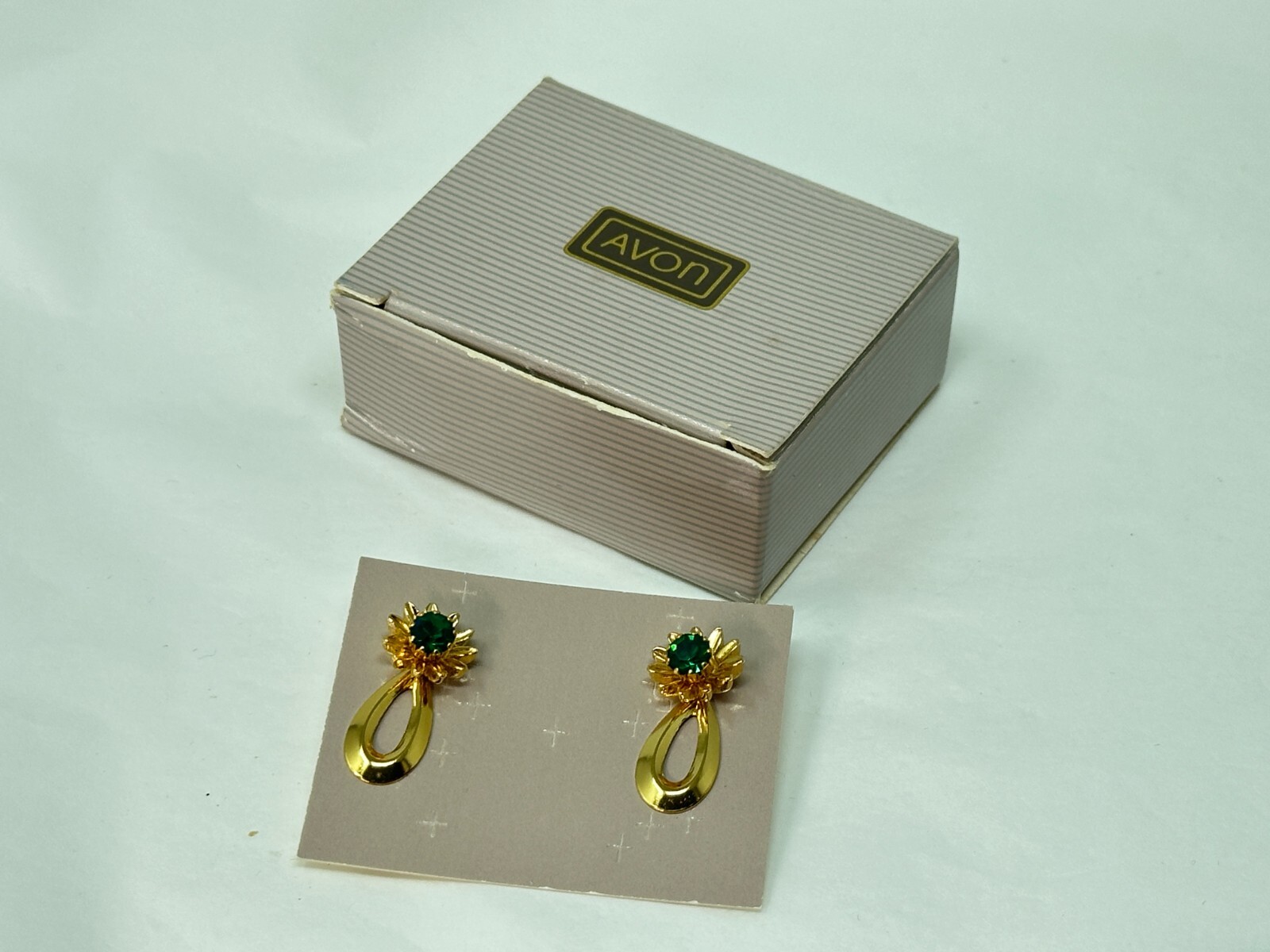 Vintage 1990 Avon MAY Green Birthstone Three in One Pierced Earrings With Box