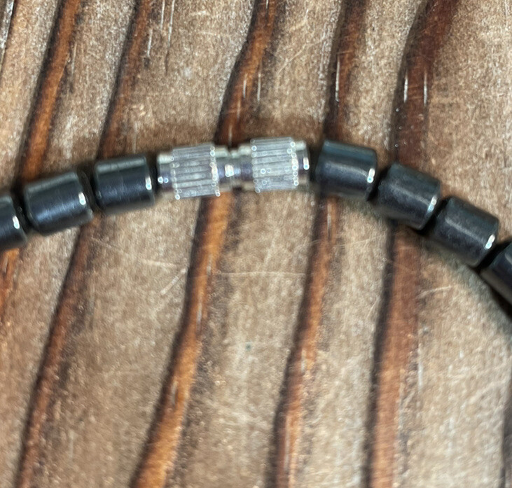 Hematite & gemstone cluster beaded necklace multicolor 17.5 in silver tone