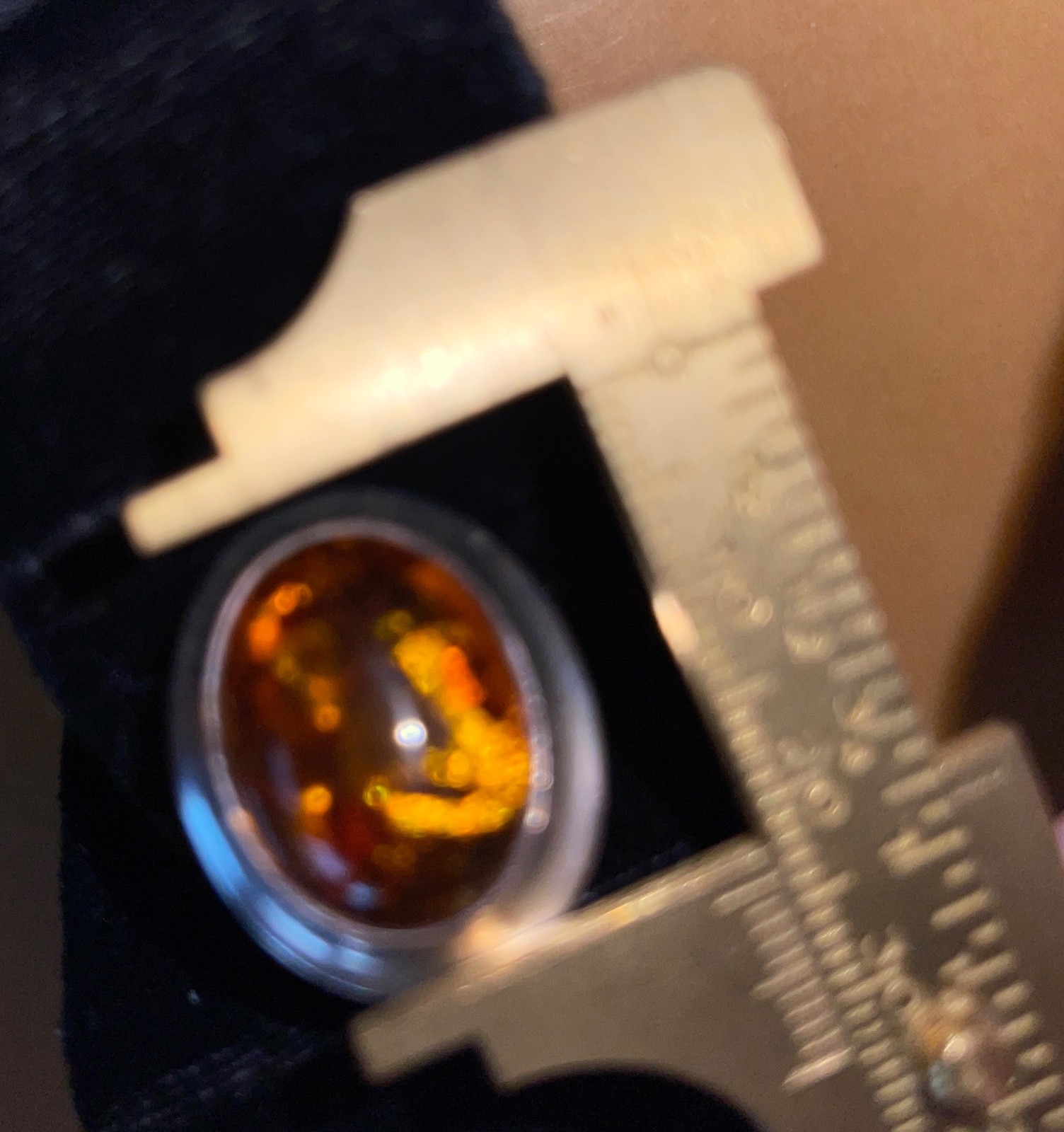 Amber Huge Stone Ring Size 2 Vintage 1980’s Fab Inclusions GLOWS! Unmarked