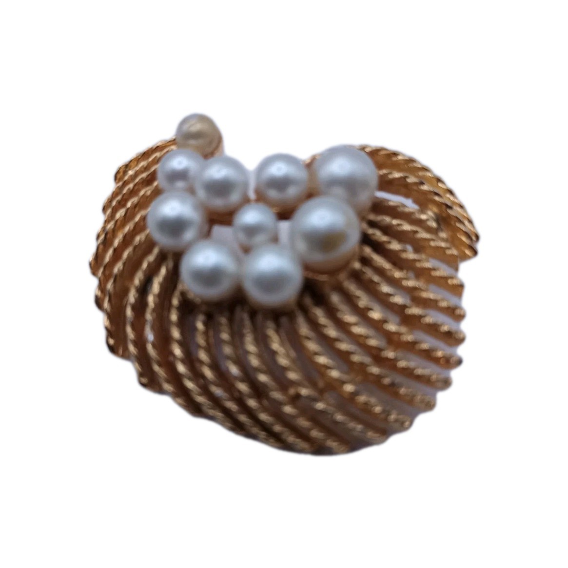 Vintage Gold Tone Textured Ribbon Swirls Faux Pearl Brooch Pin Jewelry 1 3/4 in