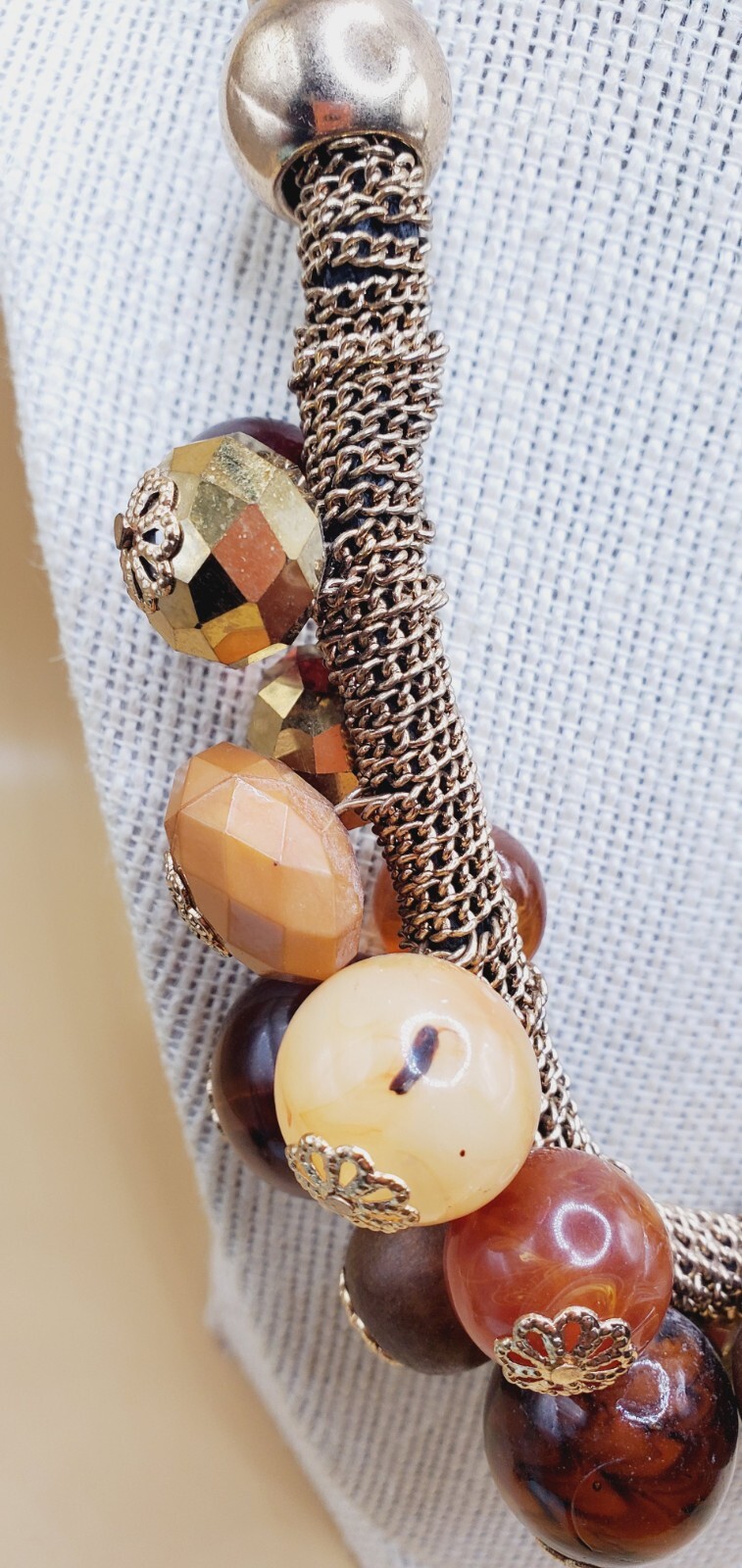 20″ Brown and Gold tone Beads with Gold Tone Metal Retro Necklace woo1