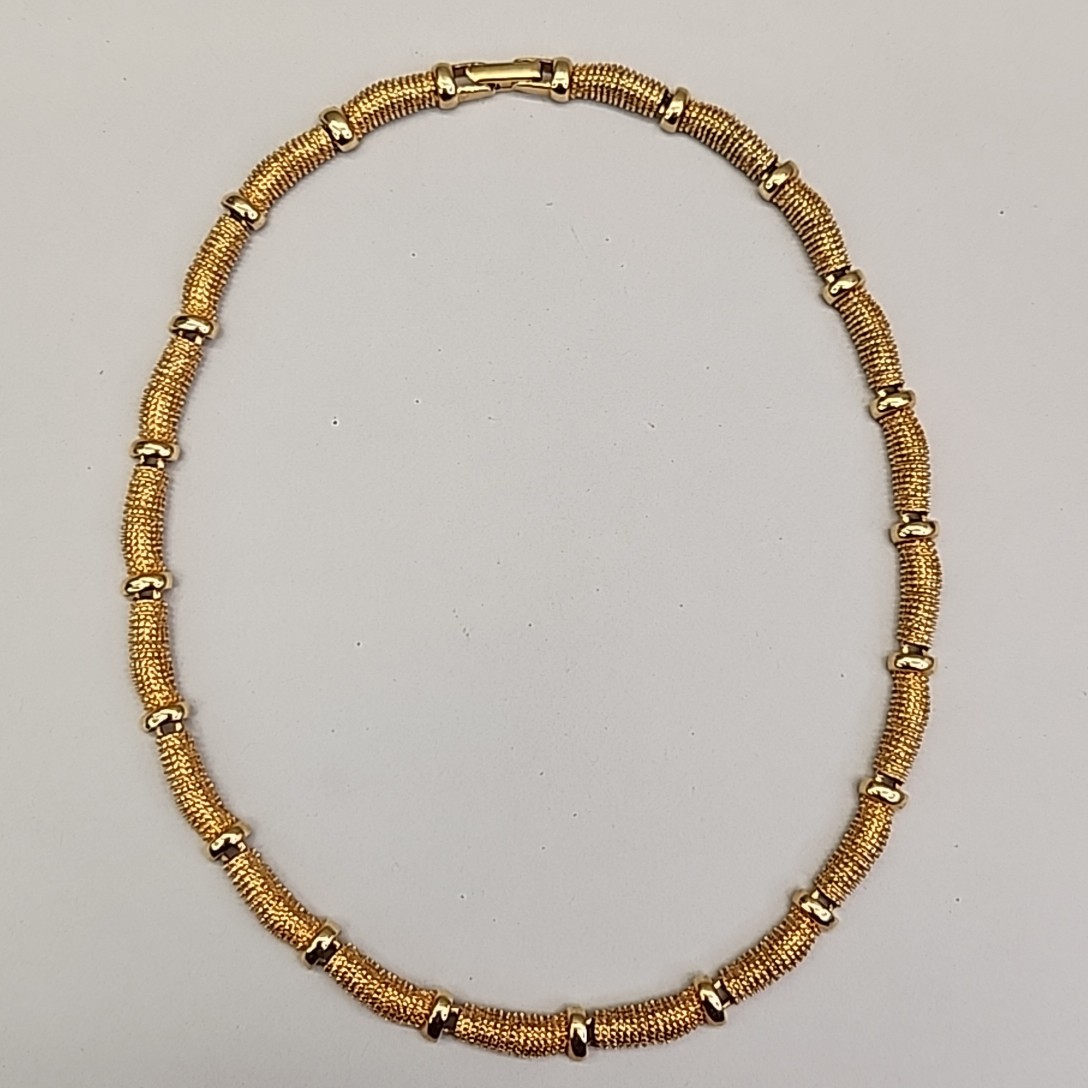 Vintage Avon Necklace Choker Pebbled Gold Tone Links 16.5″