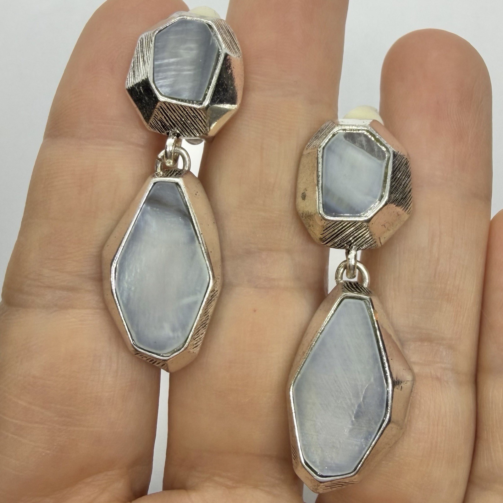Vtg Gray Blue Mop Asymmetrical Faux Geode Slice Dangle Earrings Clip Silvertone