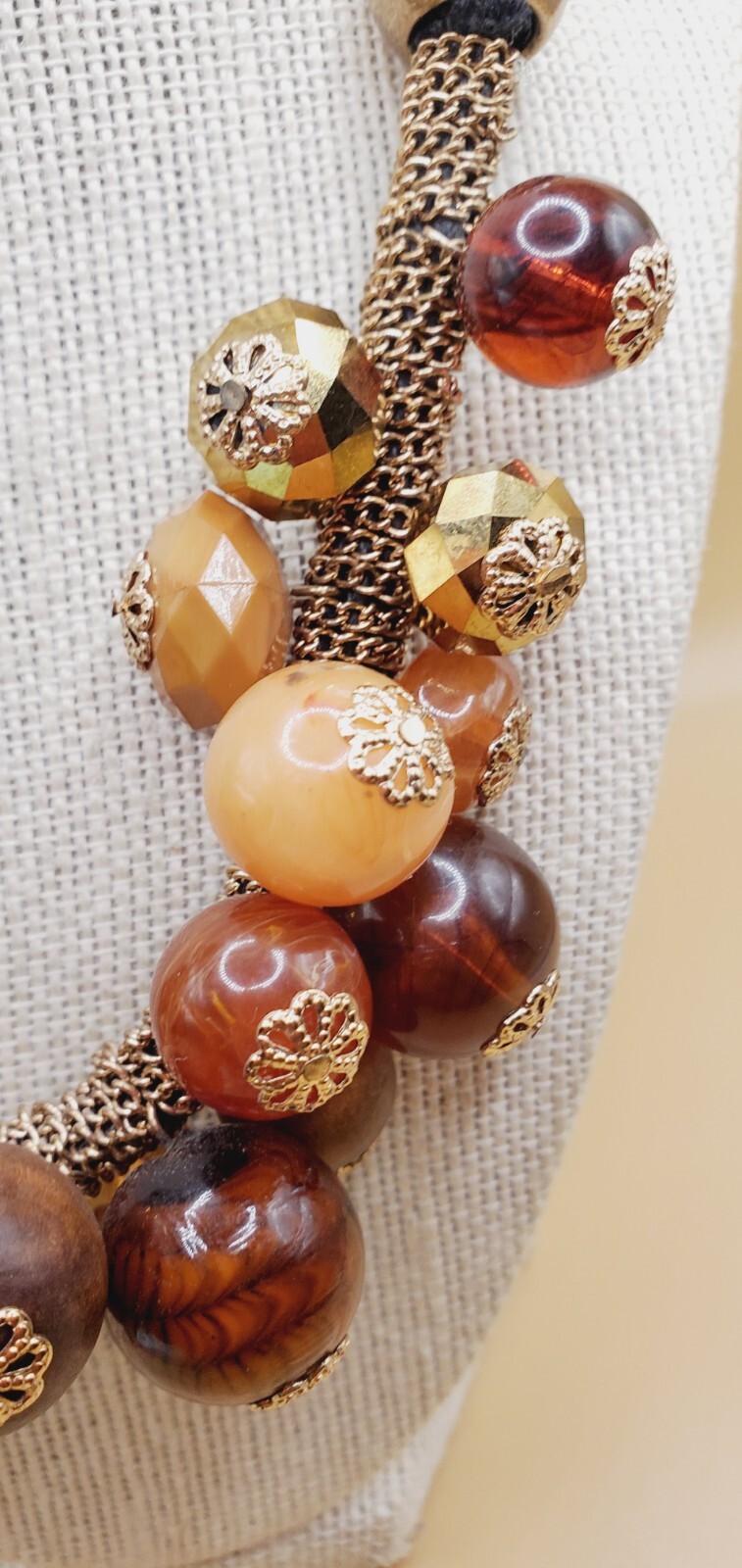 20″ Brown and Gold tone Beads with Gold Tone Metal Retro Necklace woo1