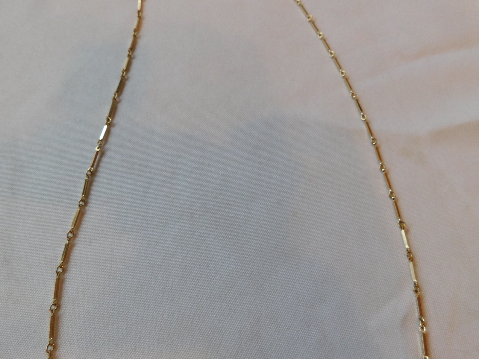 Vintage Unbranded Gold Tone Bar and Link Chain Necklace 30″ Spring Ring Clasp