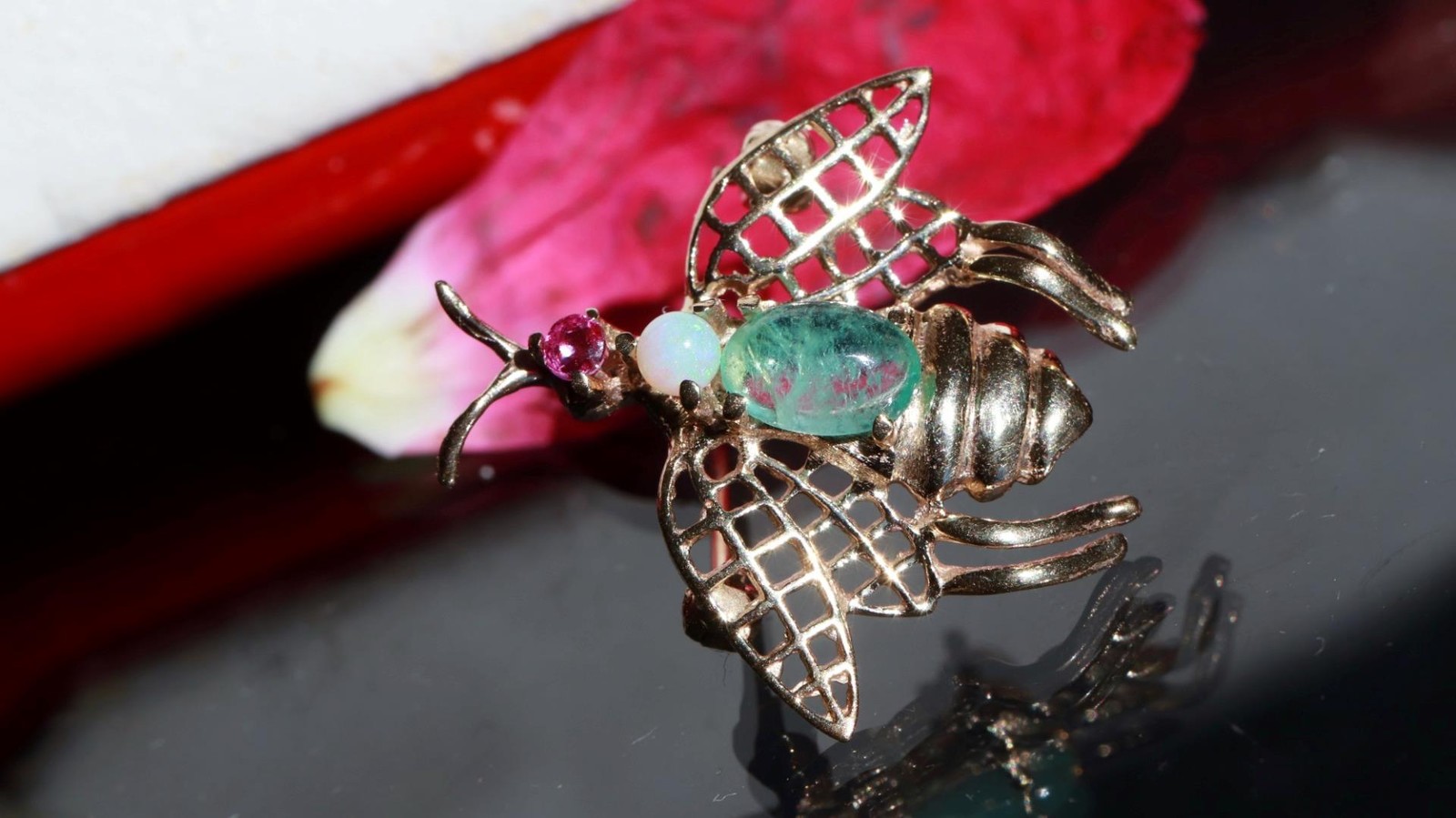 14k yellow gold brooch 0.90ct natural multi gemstone 0.97″ bee pin 2.24gr N3140