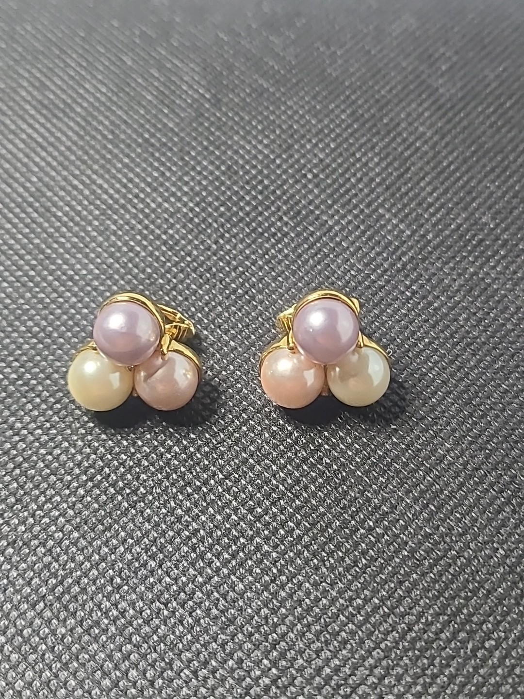 Vintage Signed Trifari 1/2 Inch Pink Purple White Pearl Gold-Tone Clip Earrings