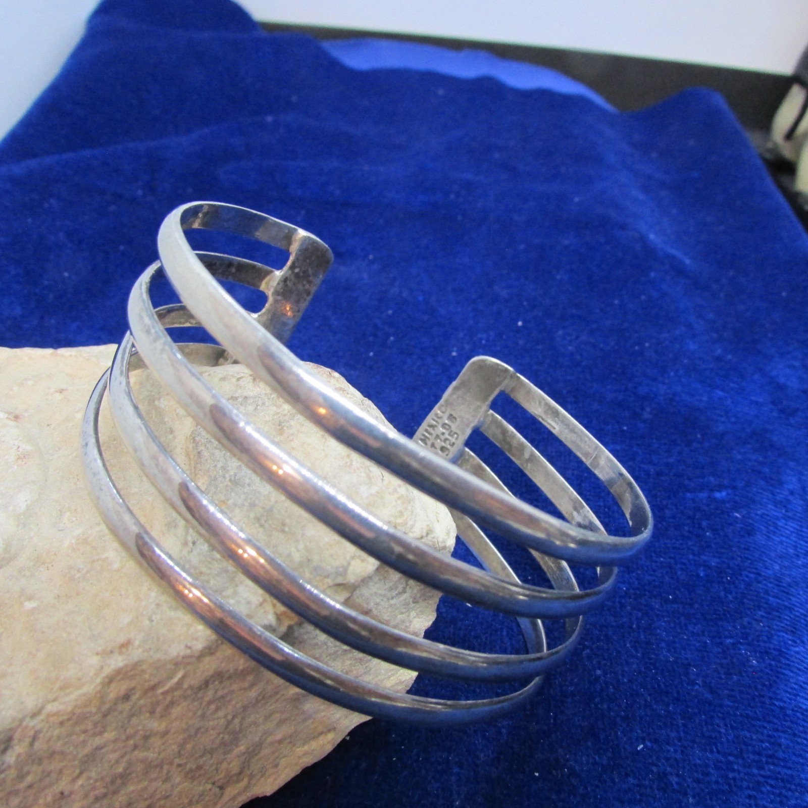 VINTAGE MEXICAN 4 BAND STERLING CUFF SIGNED MEXICO TT – 06 925
