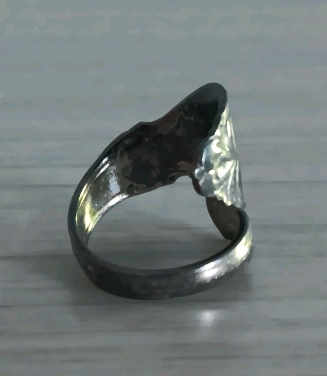 Vintage *Damaged* Rogers Silverplate Upcycled Spoon Ring Size 6