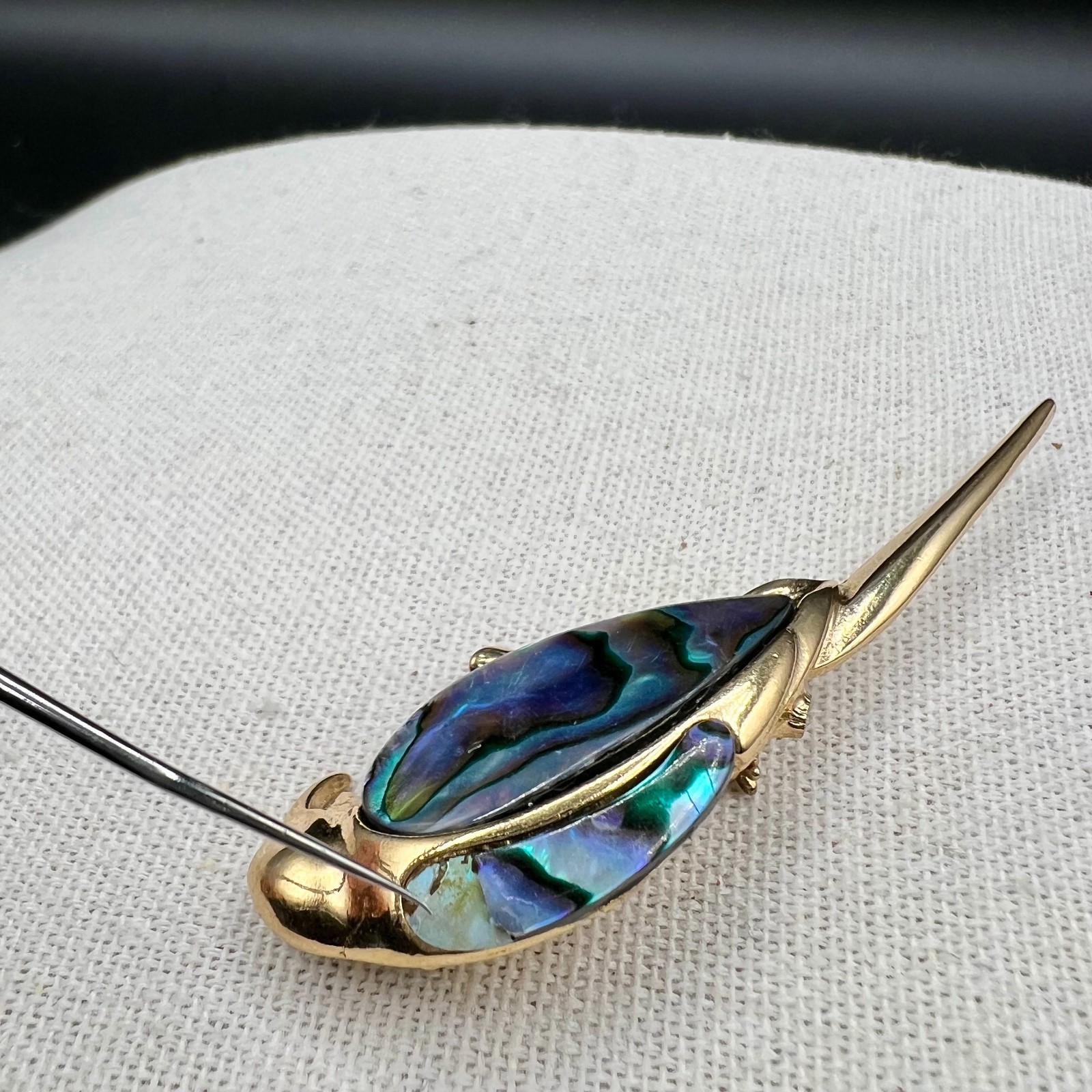 Vintage Abalone Shell Parrot Brooch Gold Tone Tropical Bird Figural Pin Jewelry
