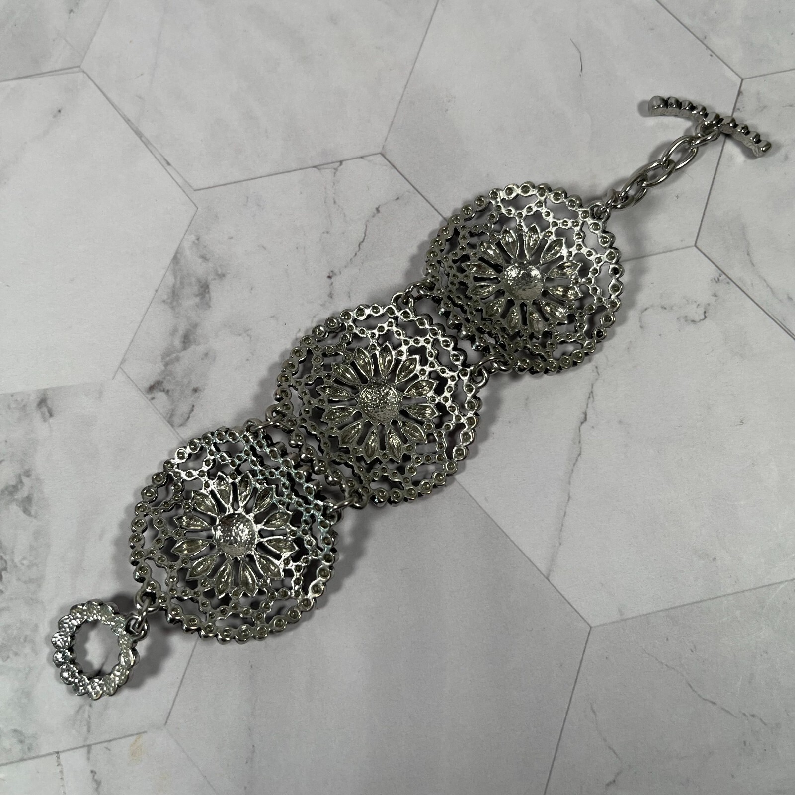 Stylish Silver Color Metal Lace Flower Design Bracelet