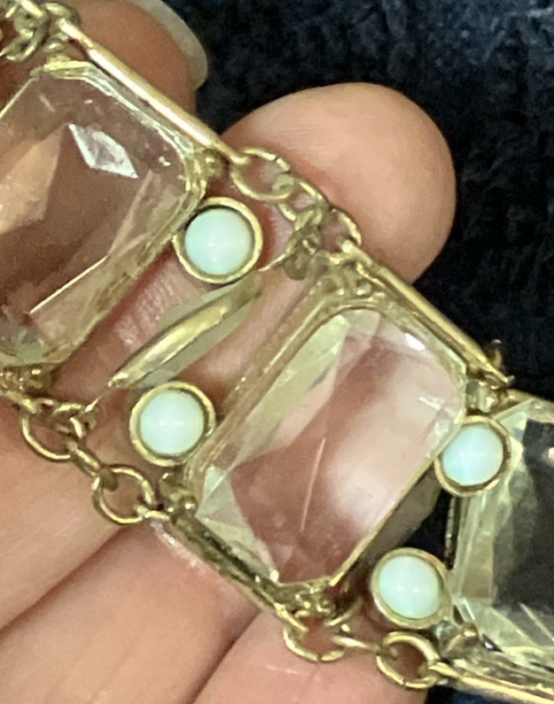 Vntge “Rock Crystal” Lucite/Acrylic Bracelet Rectangle Clear Faceted Panels 7.5”