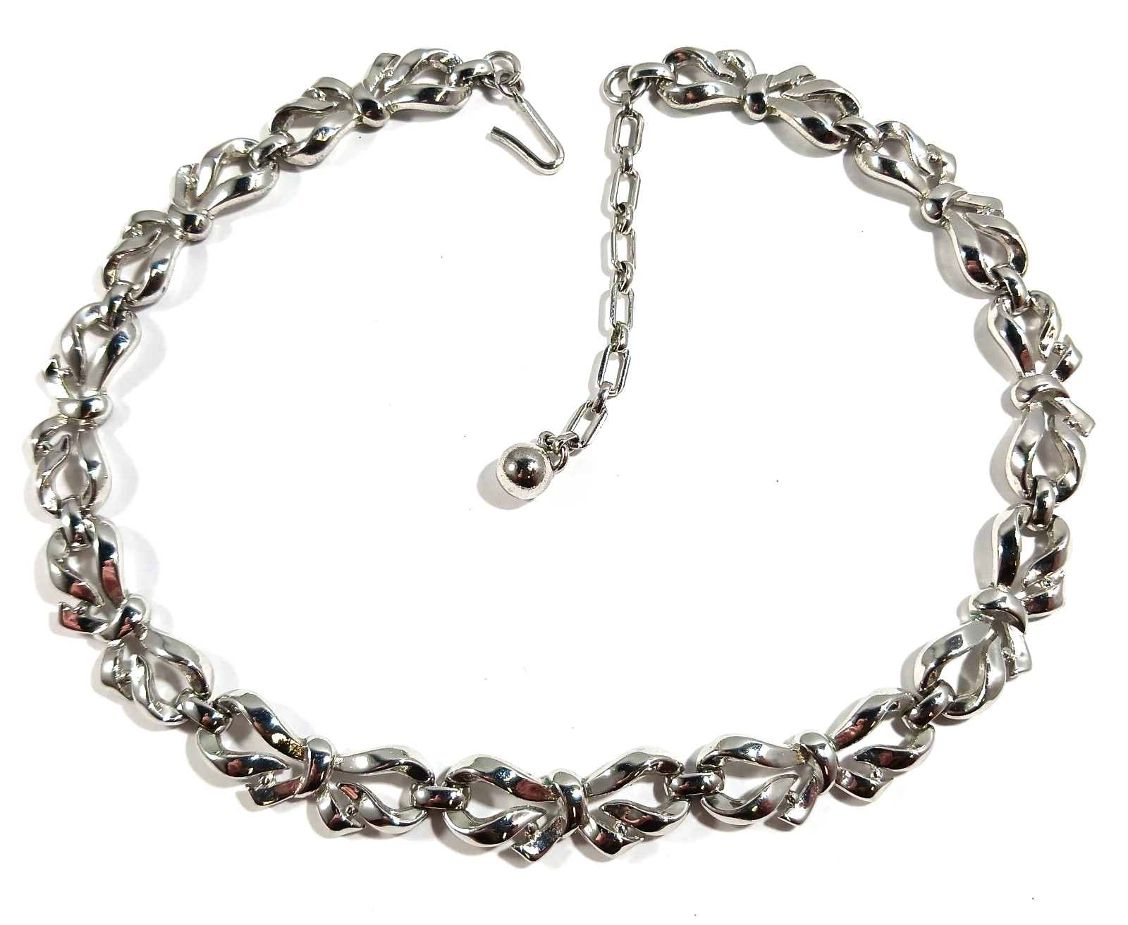 Trifari Signed Silver Collar Necklace ~ Bow Design ~ 16 inches