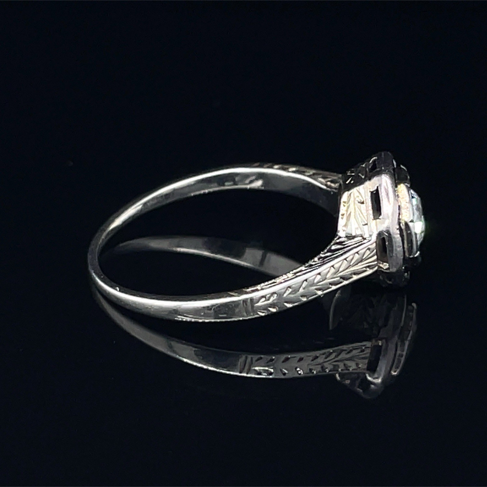 Art Deco Old European Cut Diamond Sapphire Halo 18K Gold