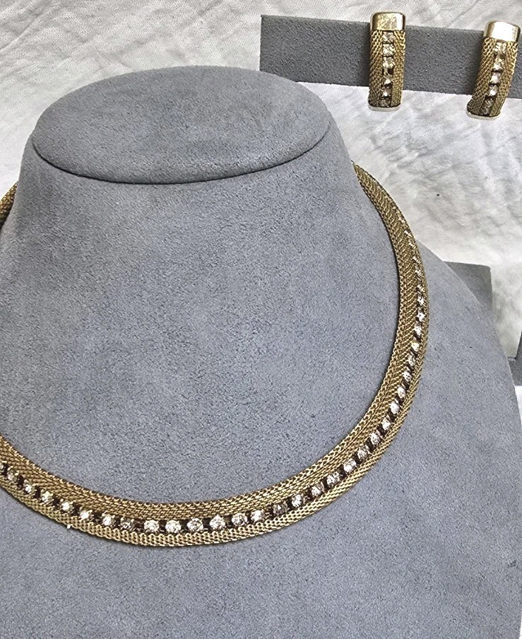 Mesh Goldtone Choker And Clip On Earrings Vintage 7 1/2 Inches Adjustable