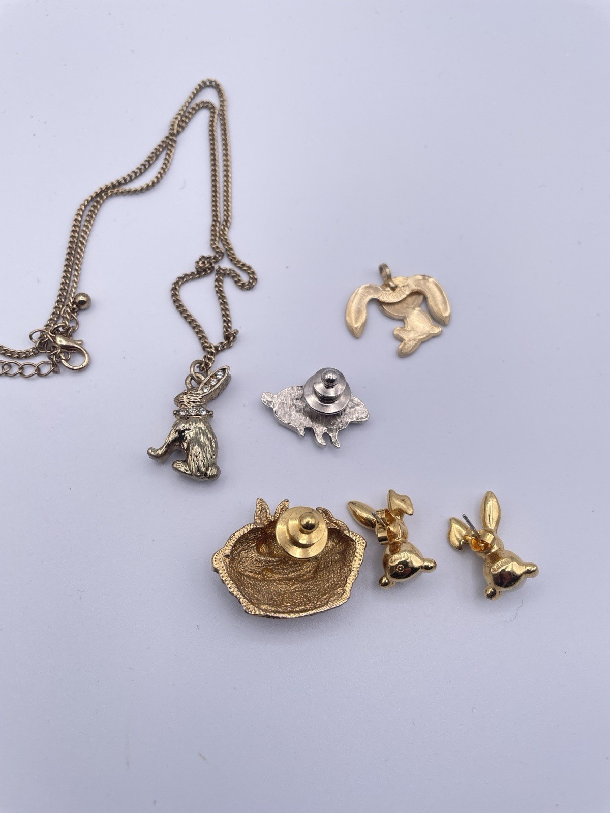 Mixed Vtg Rabbit Avon Unbranded Jewelry Lot Earrings Chain Necklace Brooch Pins