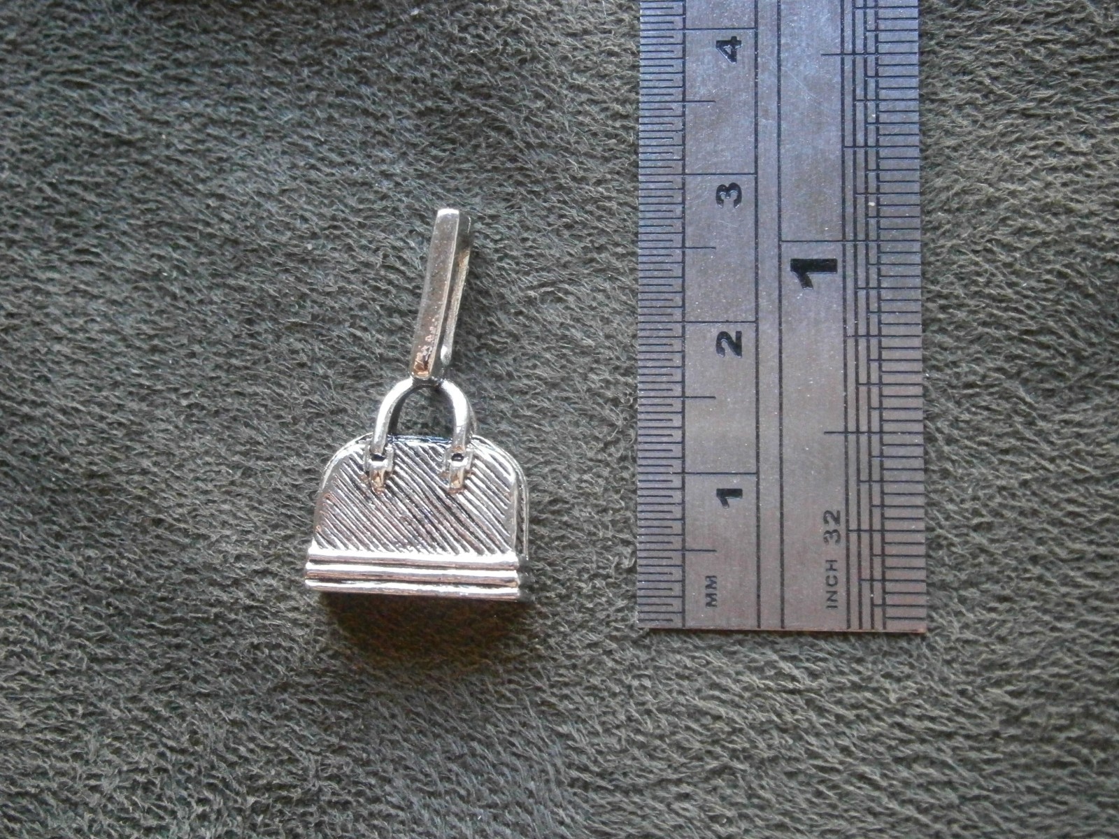 Handbag Purse Vintage Shiny Silvertone Bracelet Charm Pendant ~Large Bail ~ 4.5g