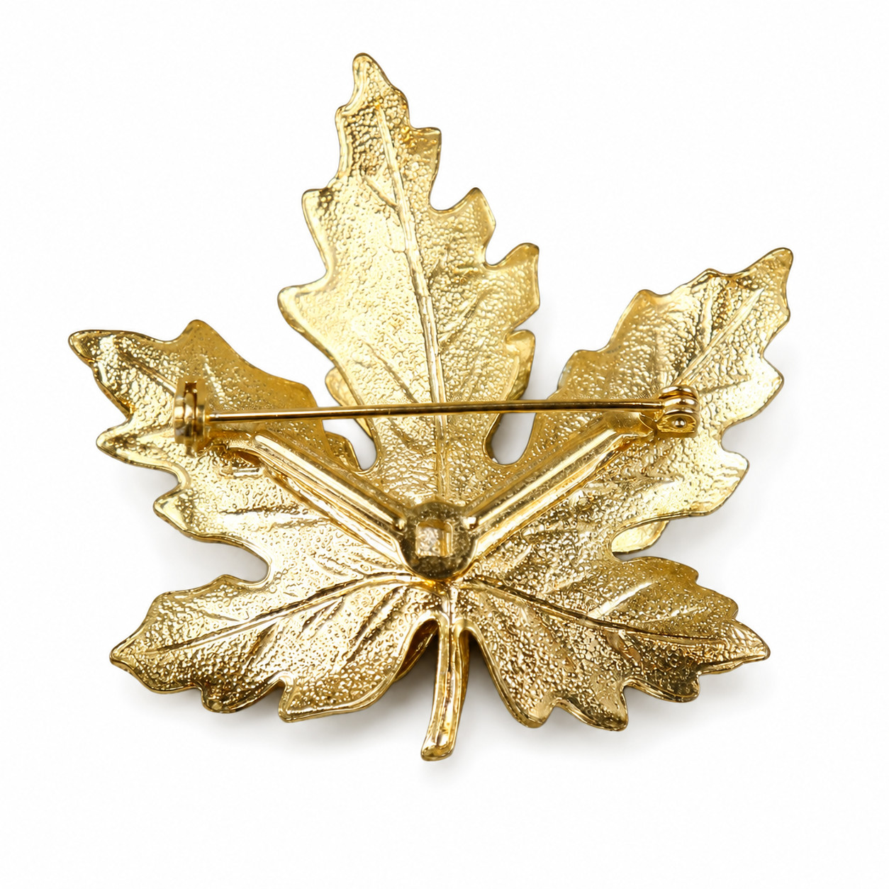 Vintage Maple Leaf Brooch Pin Green Enamel Gold Tone Fall Autumn Nature