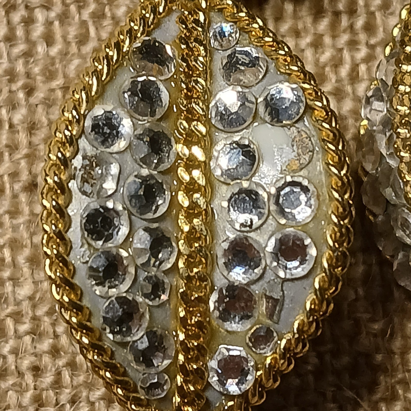 Vintage Richard Kerr Signed Gold Tone Austrian Crystal Clip On Earring Braided