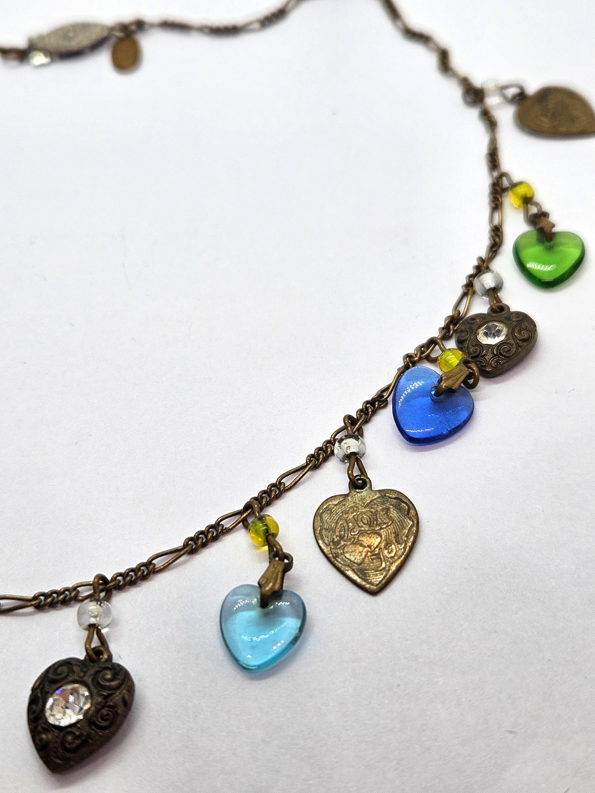 Vintage GLASS WORKS STUDIO Brass Multi Color Glass Heart Necklace 16″