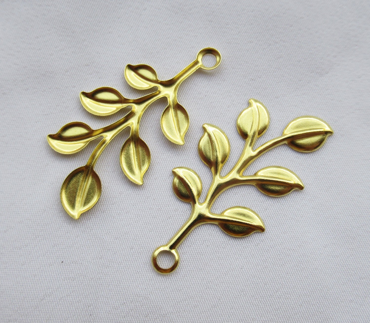 100pcs Branch 39x20mm Brass Plant Filigree Stamping Charm Findings
