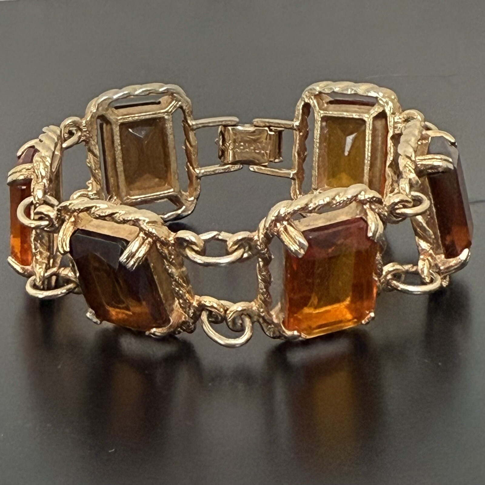 Vintage SARAH COVENTRY Wild Honey Amber Glass 7” Link Bracelet 44g.