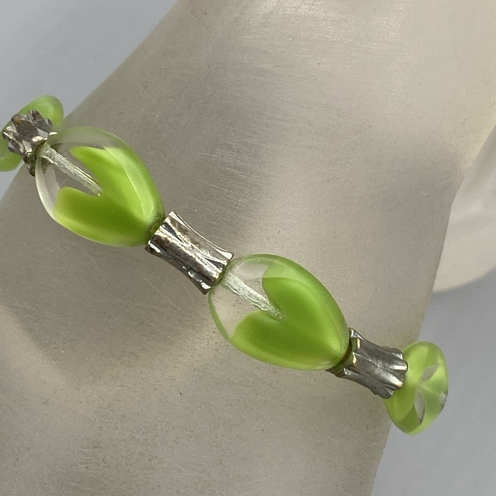 Lime Green Givre Glass Beaded Bracelet Stretch Silver Tone Spacers 6.5″