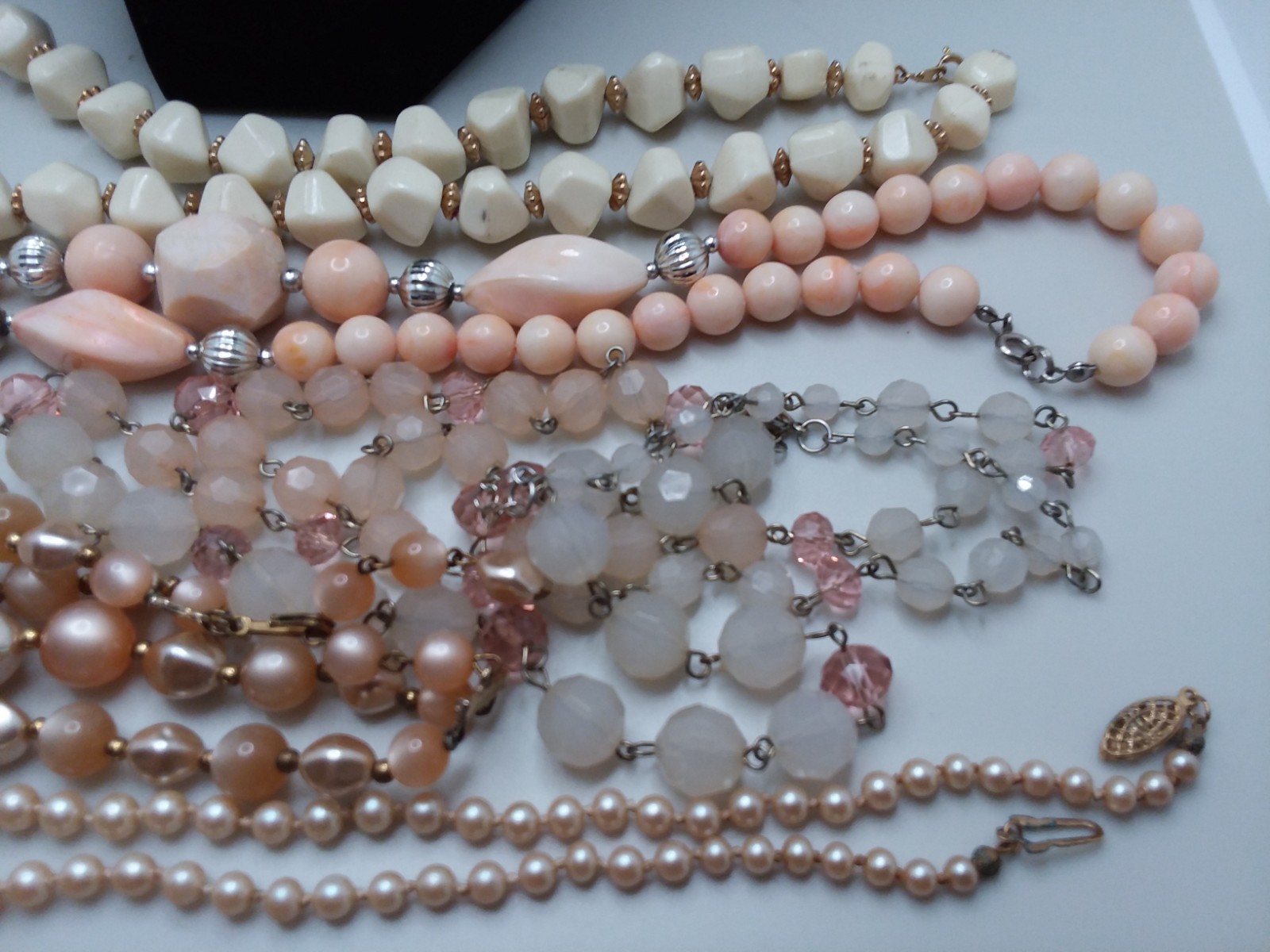 Lot Of 8 Pink, Peach,& off White Costume Jewelry Necklaces Plastic