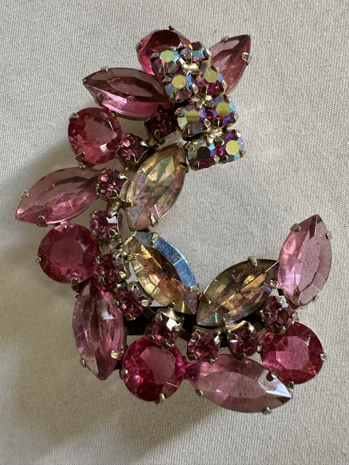vintage DeLizza & Elster (Juliana) pink and aurora borealis rhinestone brooch