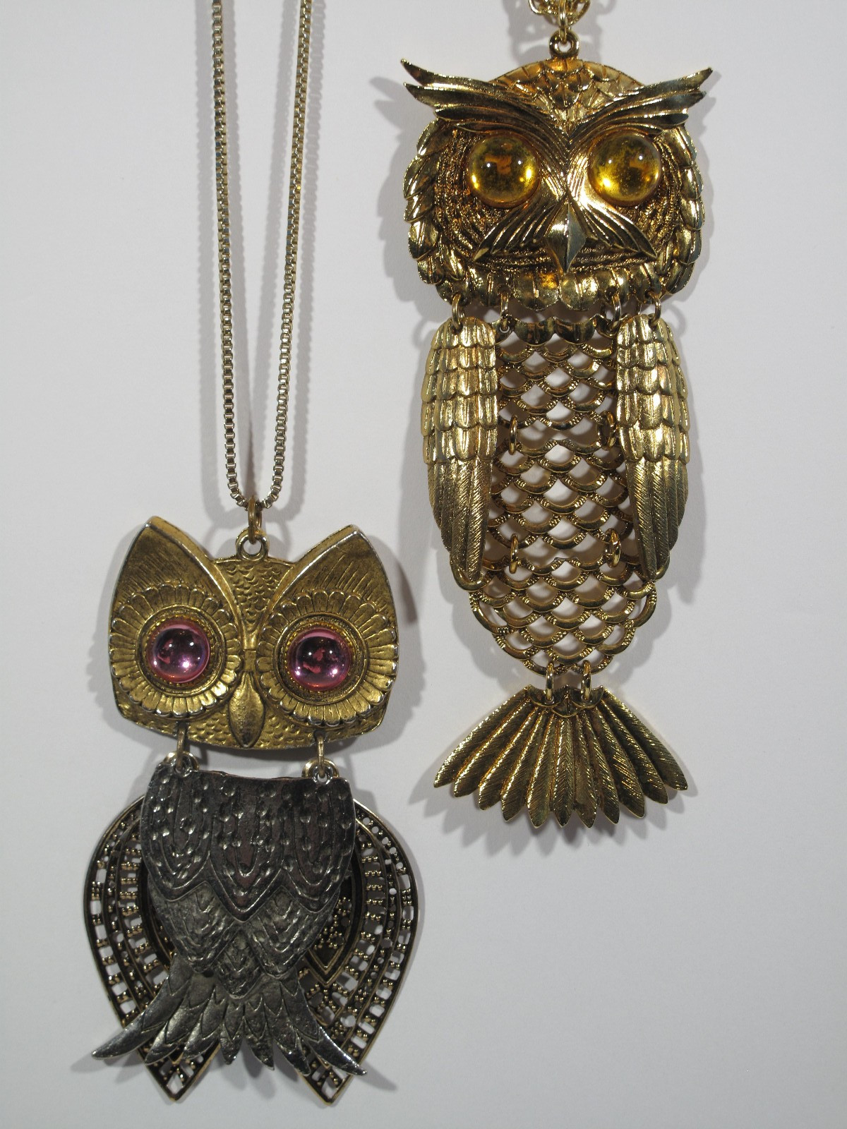 Lot of 2 VTG Owl Necklace Gold~Silver Tone~Pink~Amber Eyes~24″-30″ Chain-64-108g