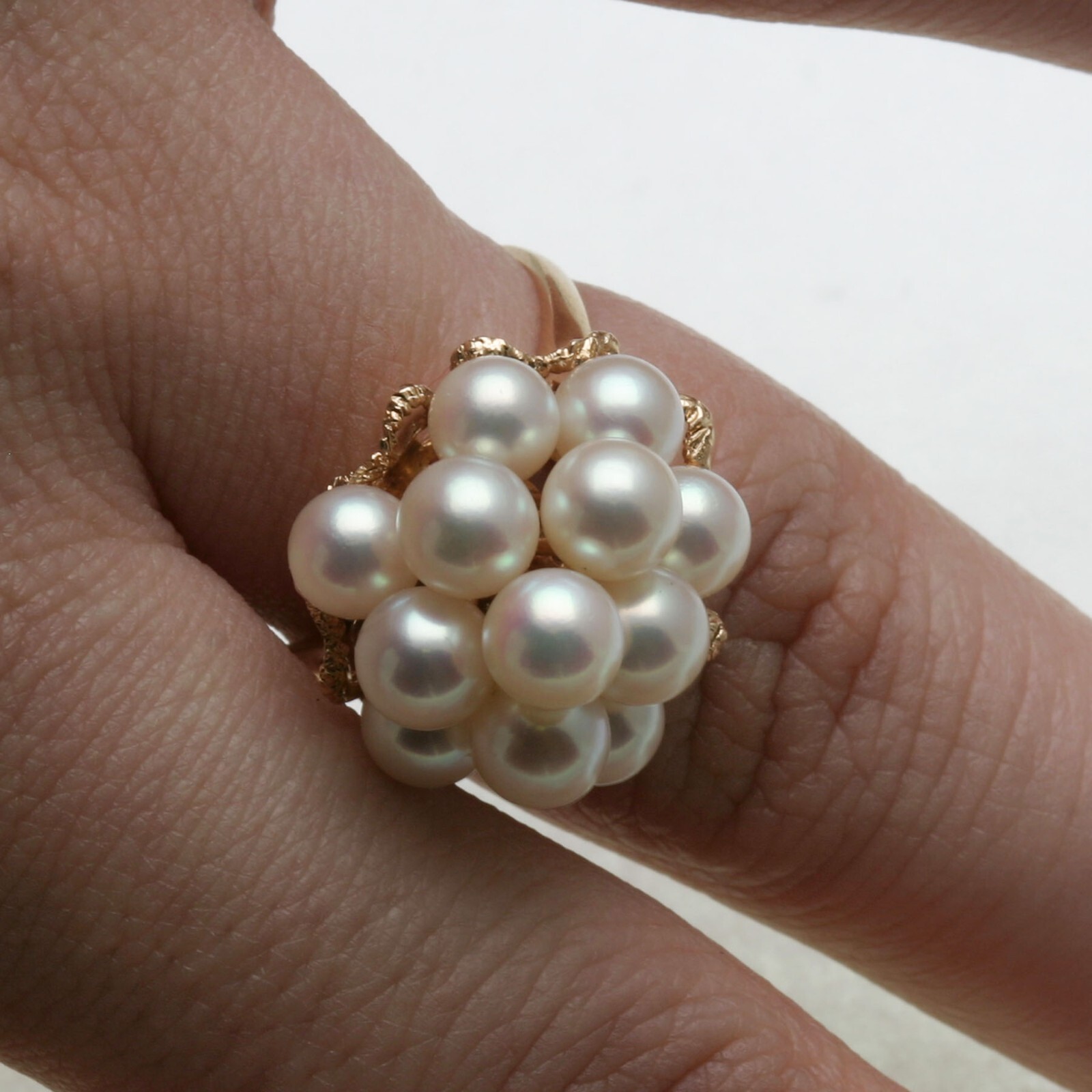 Vintage 14k yellow gold white pink Pearl Cocktail Ring Vintage large right hand
