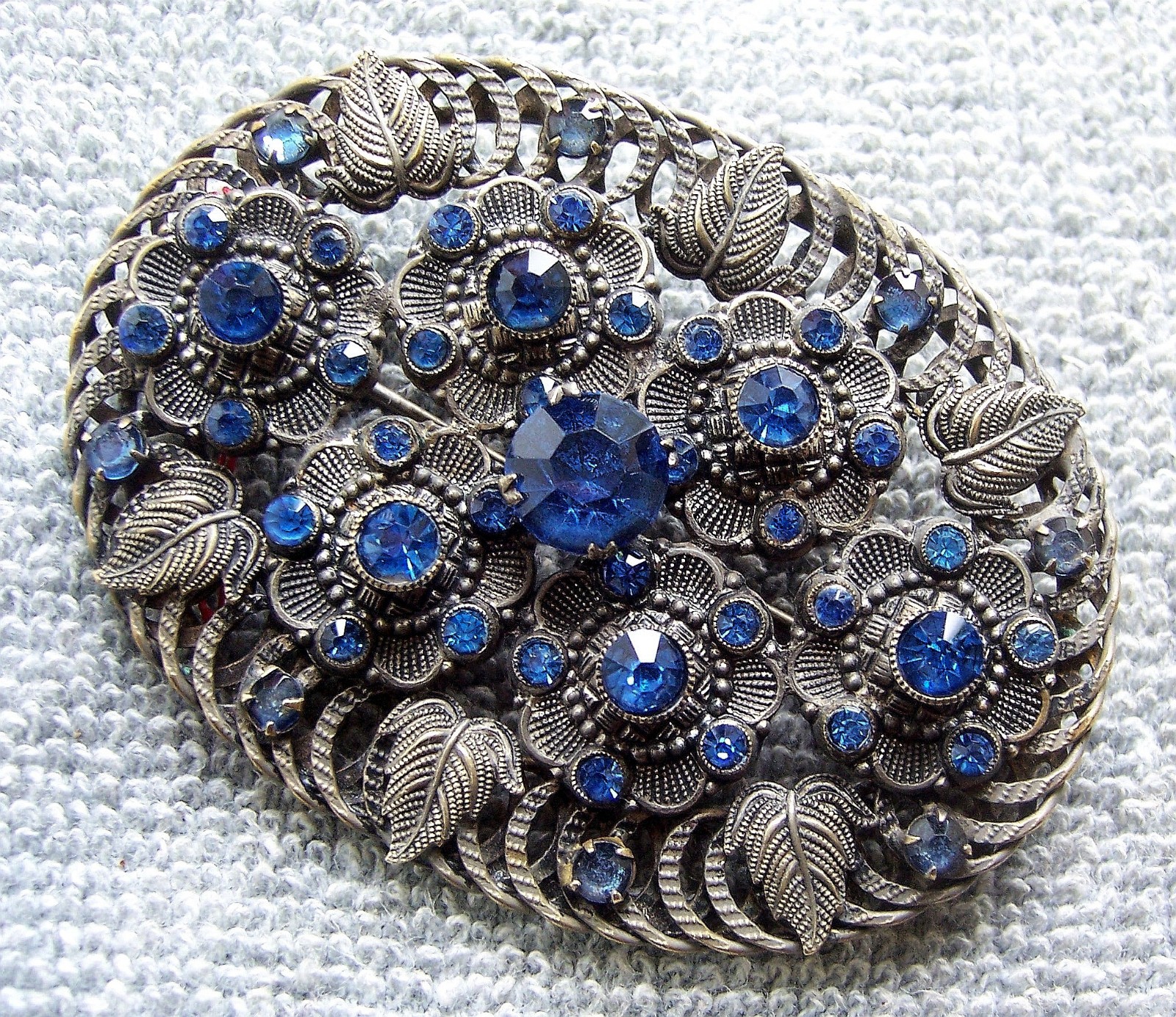 Art Deco Czech oval brooch with art glass blue stones 1930s (AAG)