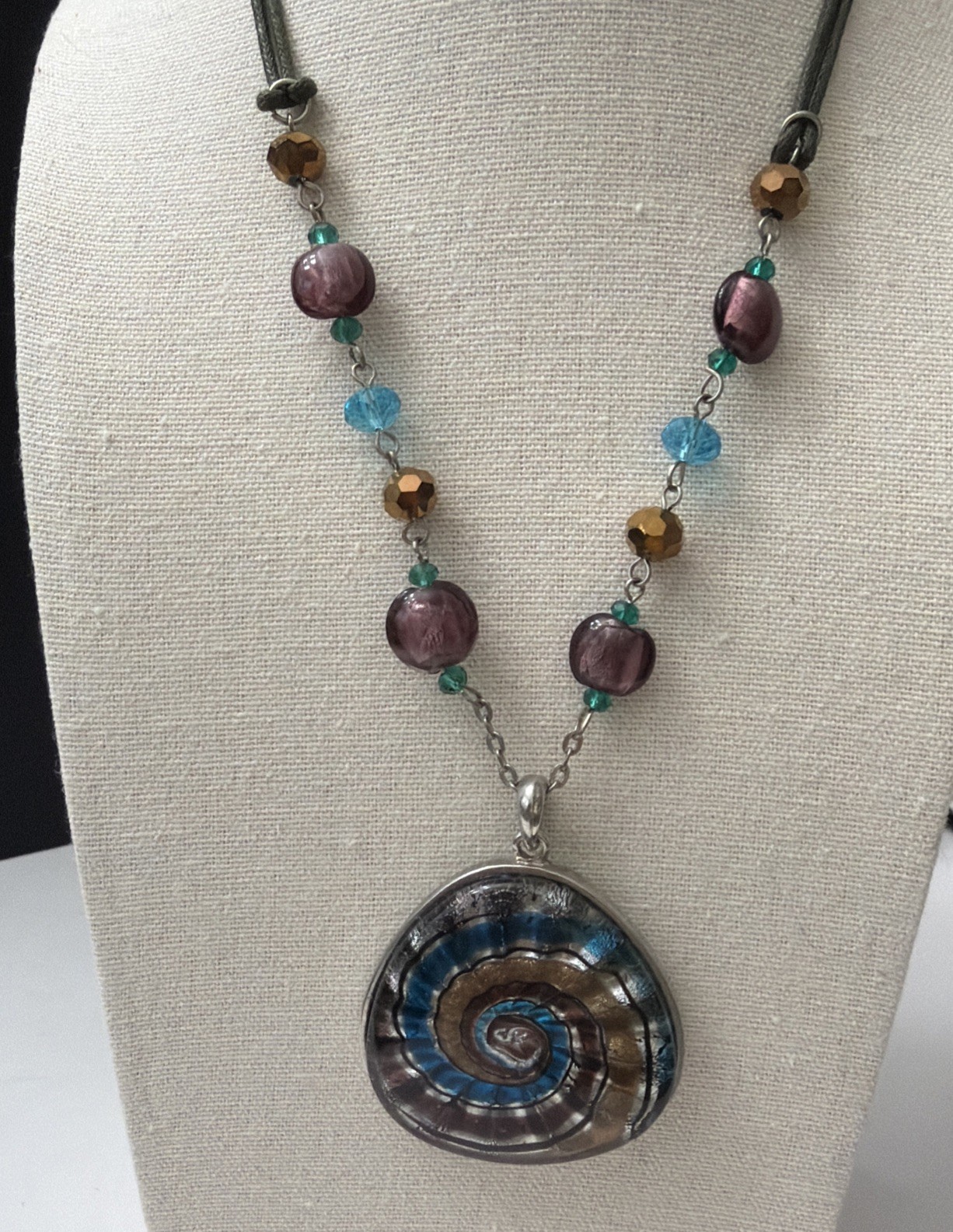 Beautiful Silver-tone Purple & Blue Swirl Glass Pendent Necklace