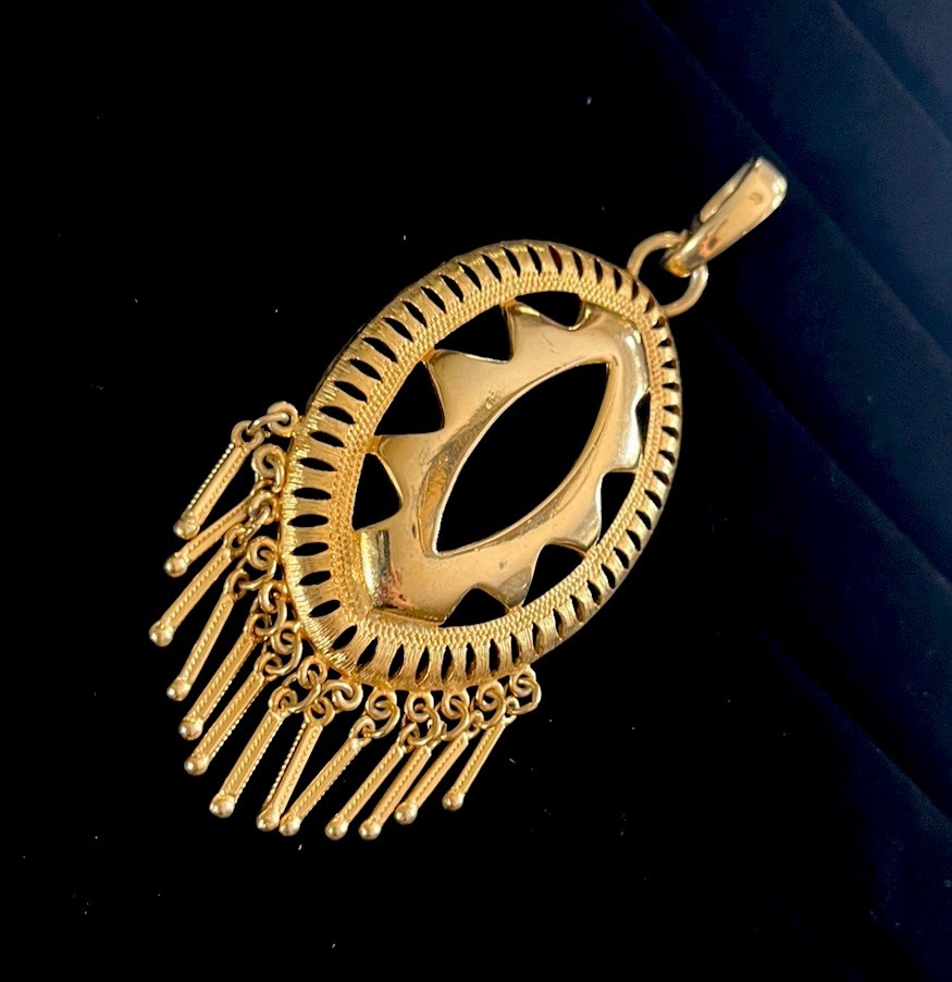 Vintage Large Gold Tone Tribal Brutalist Boho Fringe Open Oval Spike Pendant