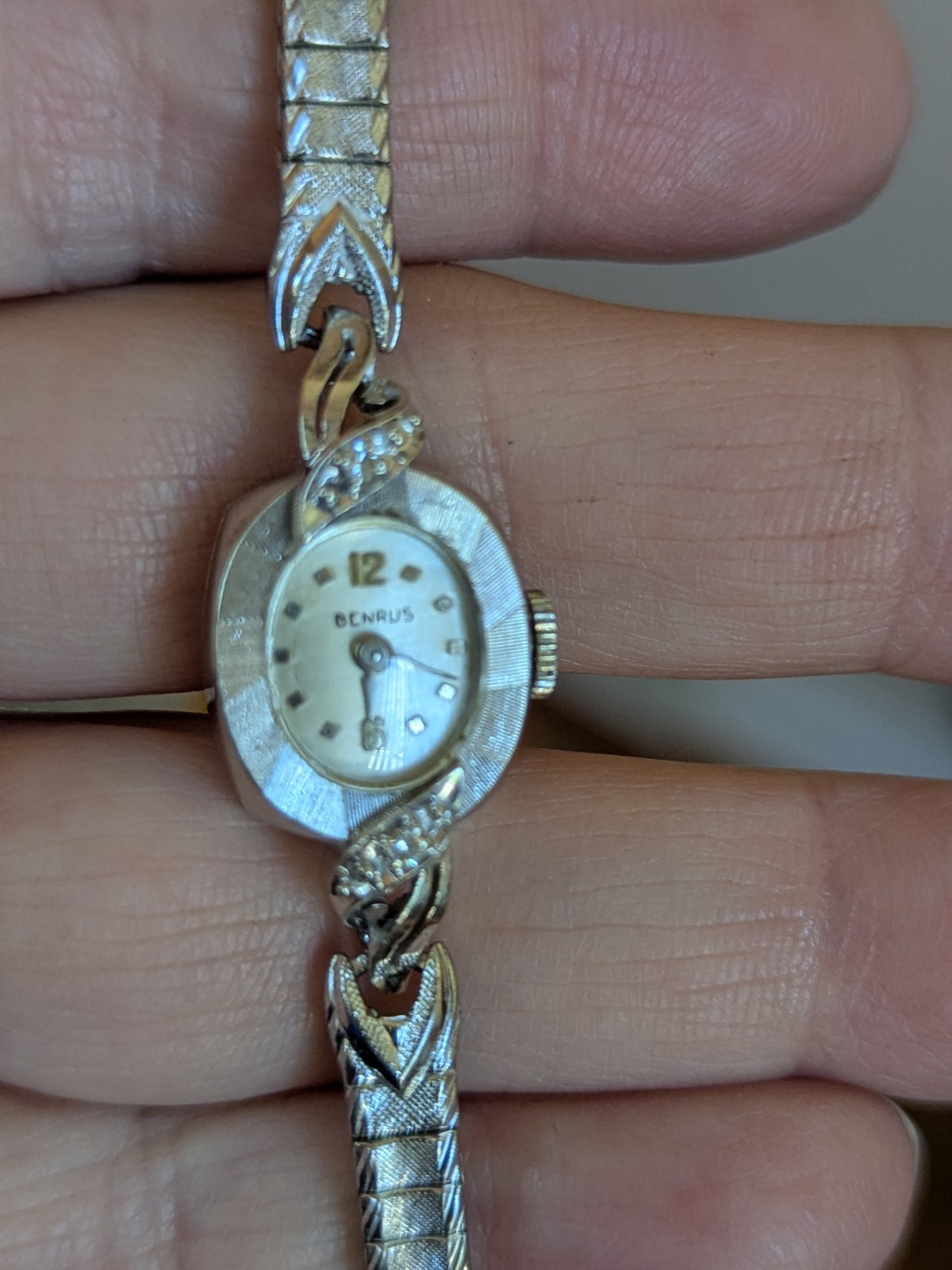 Vintage Benrus Women’s Watch 14 Kt white Gold W/2 Diamonds Manual Wind. Works
