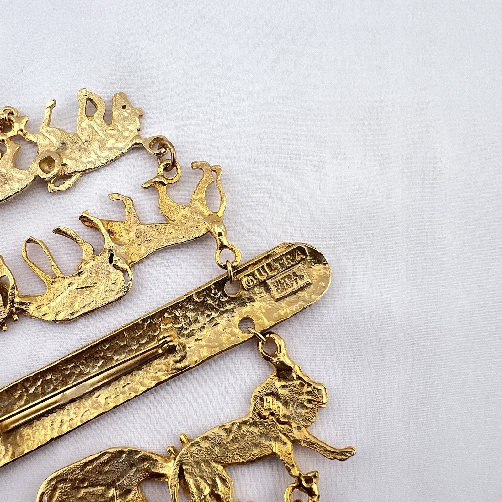 Vintage Ultra Craft Brooch Pin Safari Shoulder Statement Lion Monkey Gold Tone