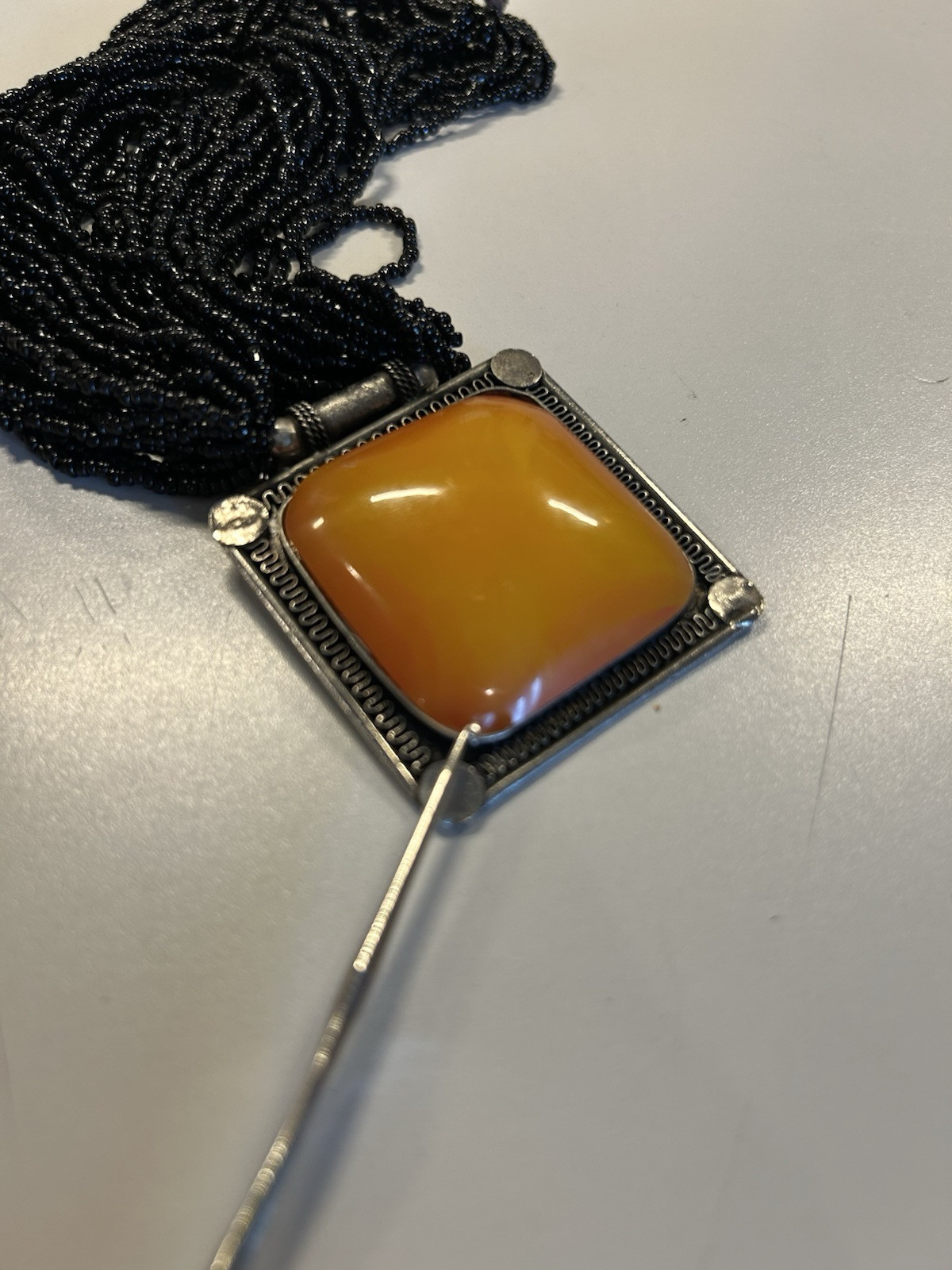 Naja Amber Resin Statement Necklace Multi Strand Black Seed Bead 2″ Pendant Read