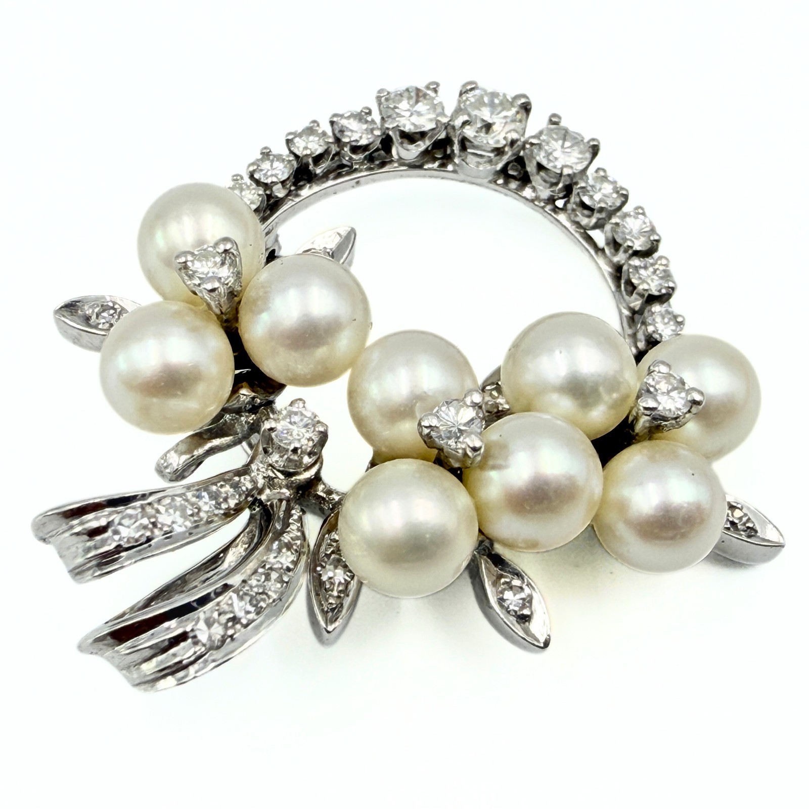 Antique Art Deco Platinum Akoya Pearls Cluster 1.42 CTW Diamond VVS-2 – VS-1 Pin