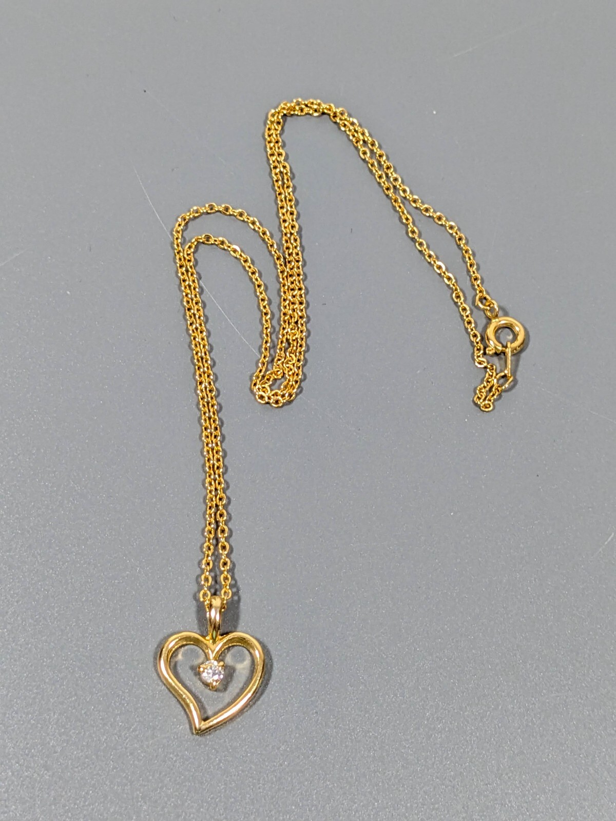 Vintage Gold Tone Clear Birthstone Rhinestone Heart Pendant Necklace 17.5 in