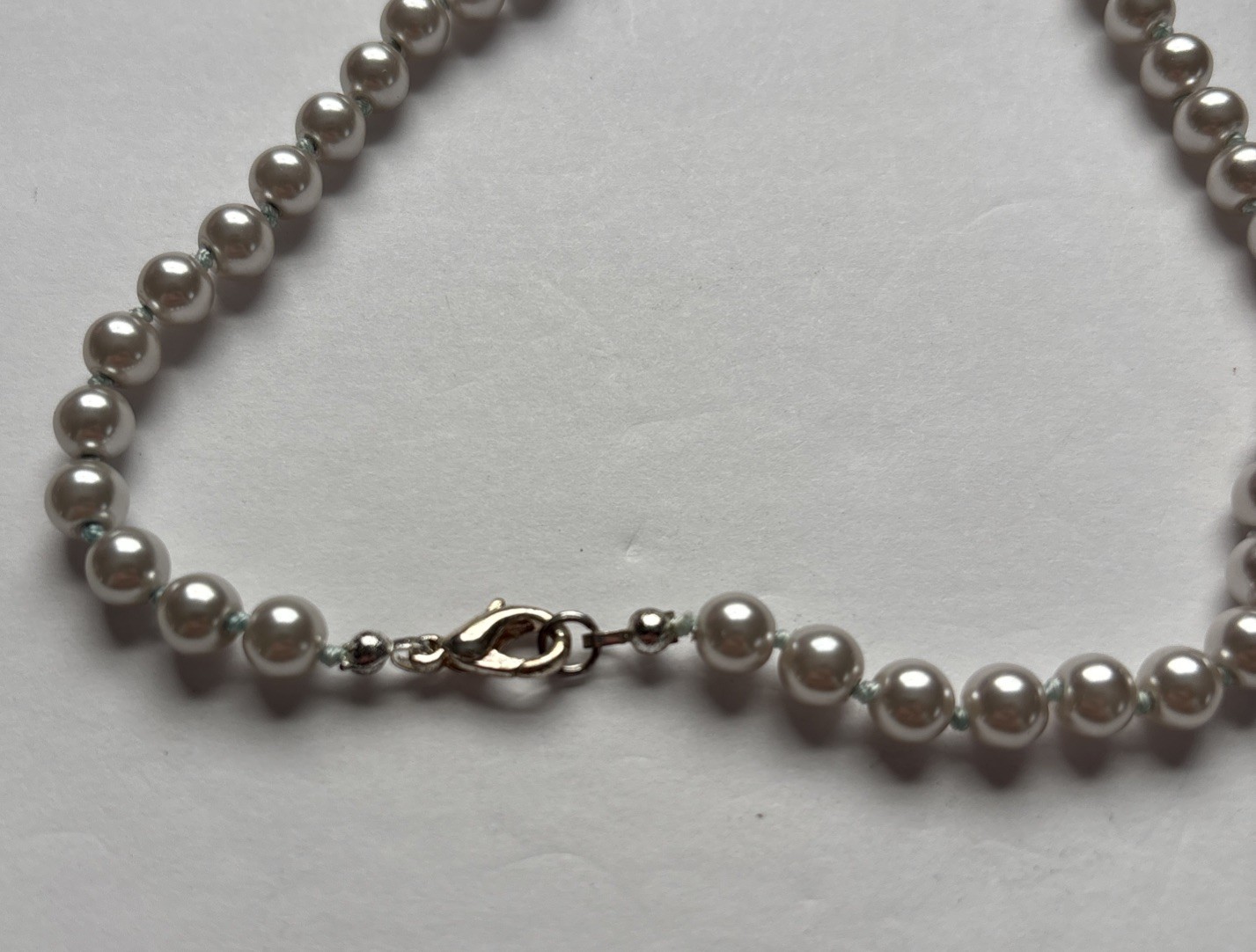 Faux Pearl Necklace 17 in Knotted Lobster Claw Clasp