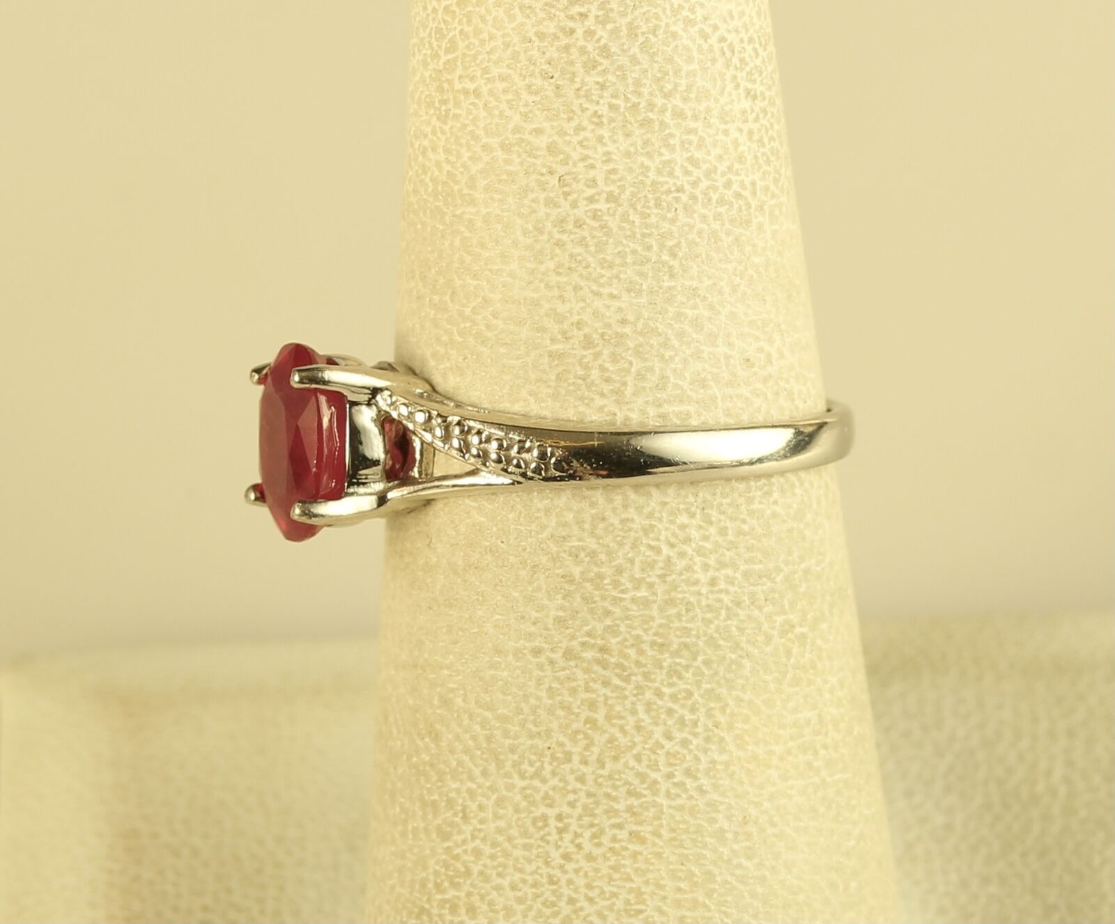 Vtg Sterling Silver Oval Red Ruby Split Shank Accent Statement Ring Sign STS 925