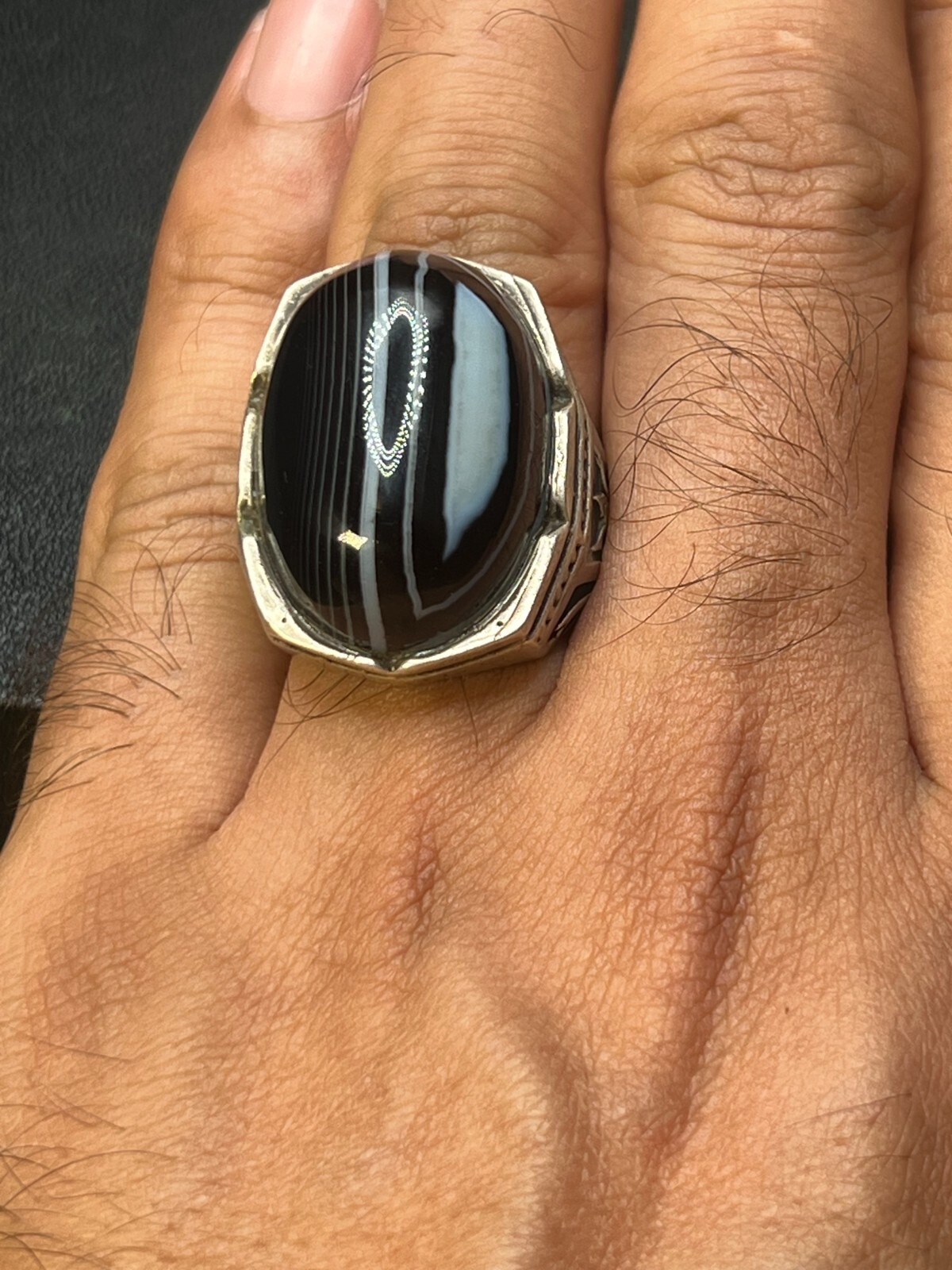 Old Natural Handmade Black & White Agate Silver Ring, Weight 24.54 gr