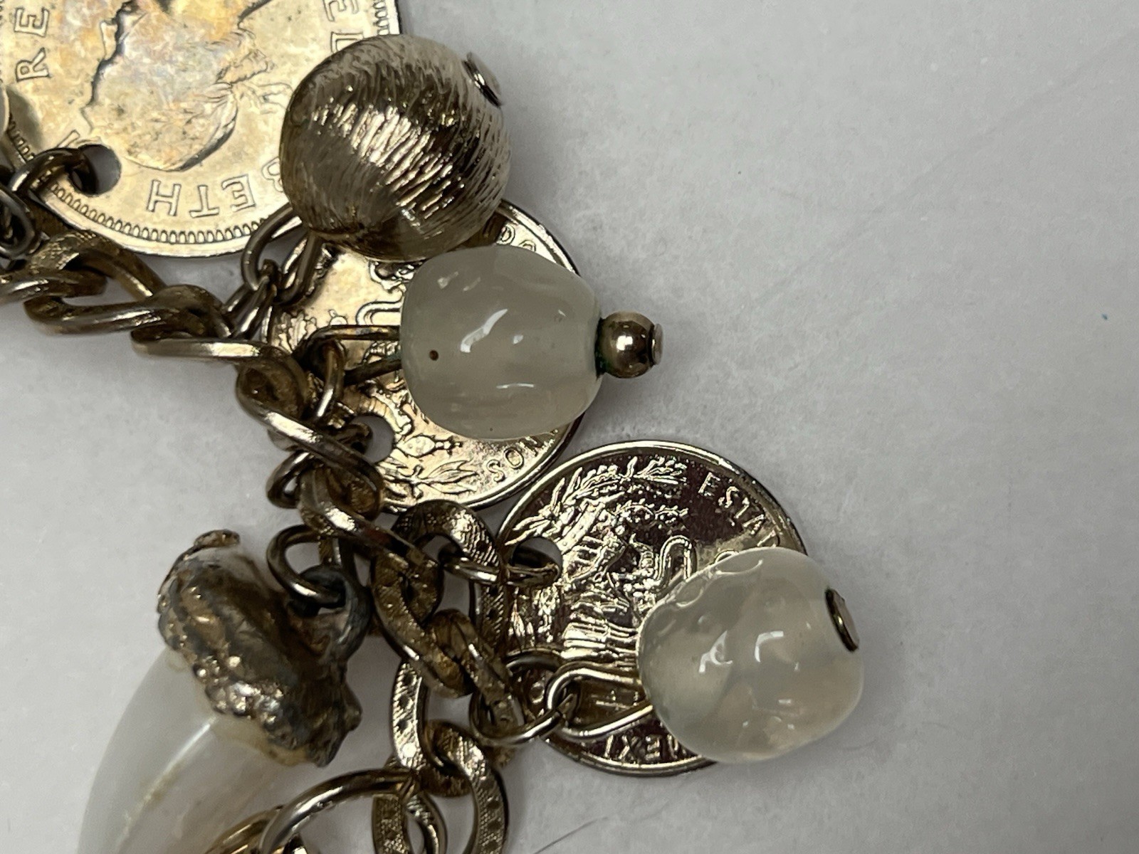 Vintage Coin Bracelet Acrylic Charms & Beads Gold Tone 6.5”