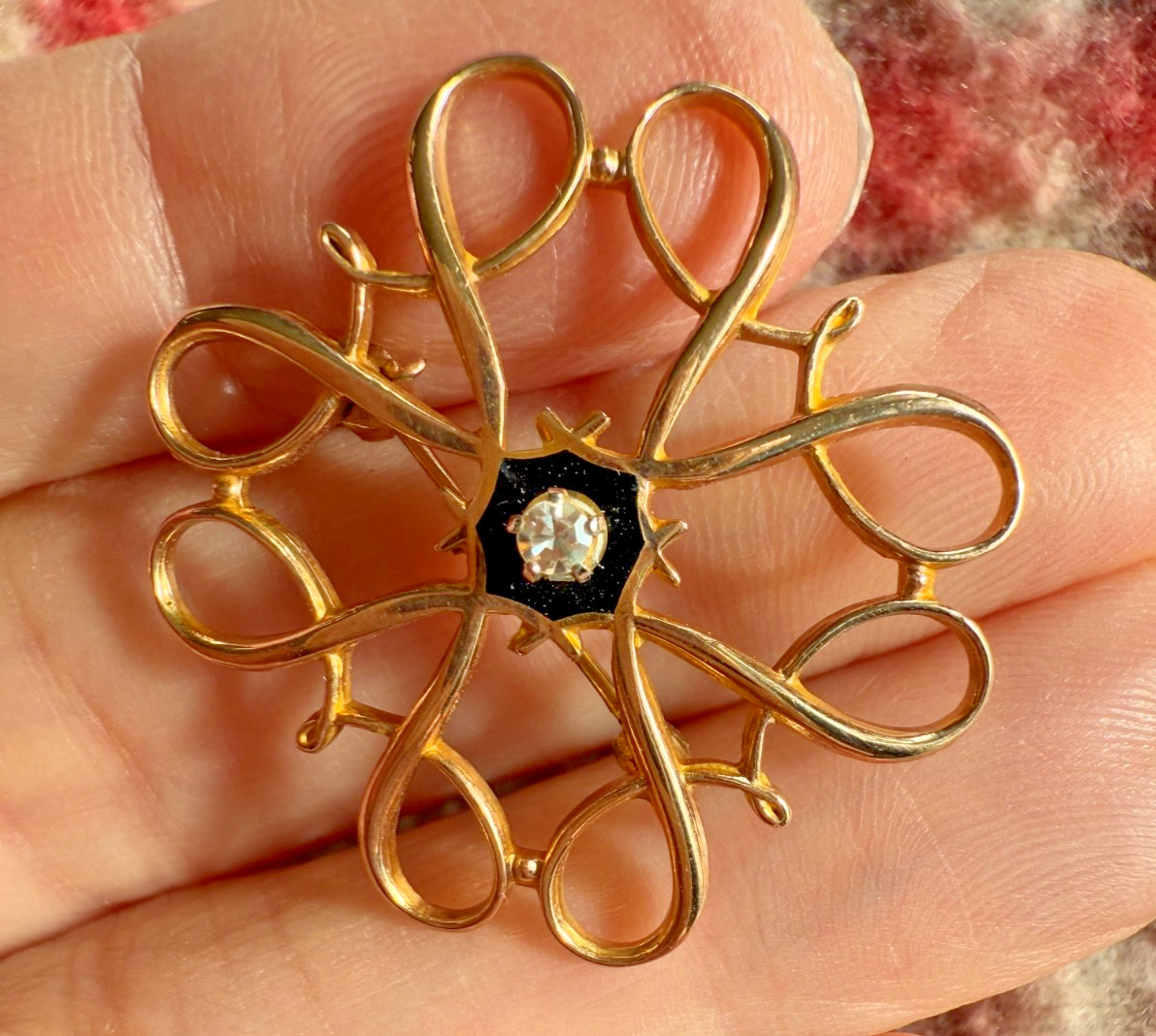 Beautiful 10k gold Vintage Diamond onyx brooch Avon service award pin 1960s 2.5g